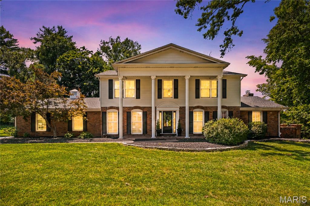 607 Lampadaire Drive