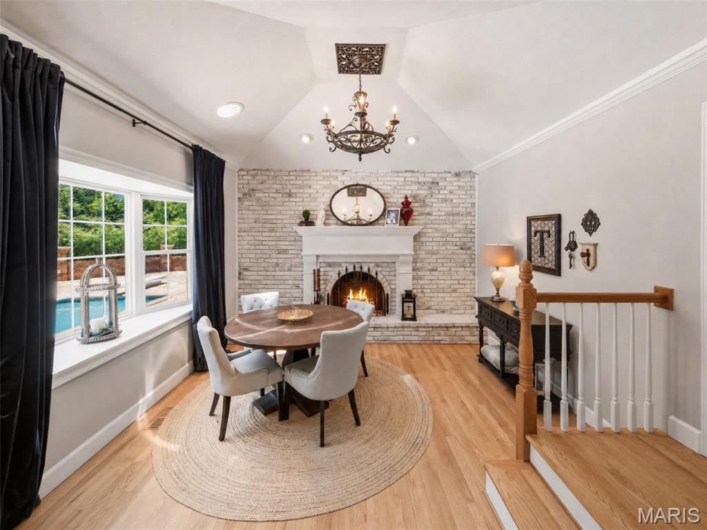 607 Lampadaire Drive