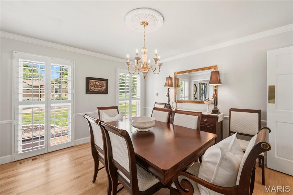 607 Lampadaire Drive