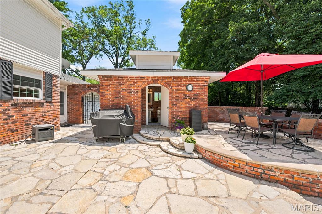 607 Lampadaire Drive
