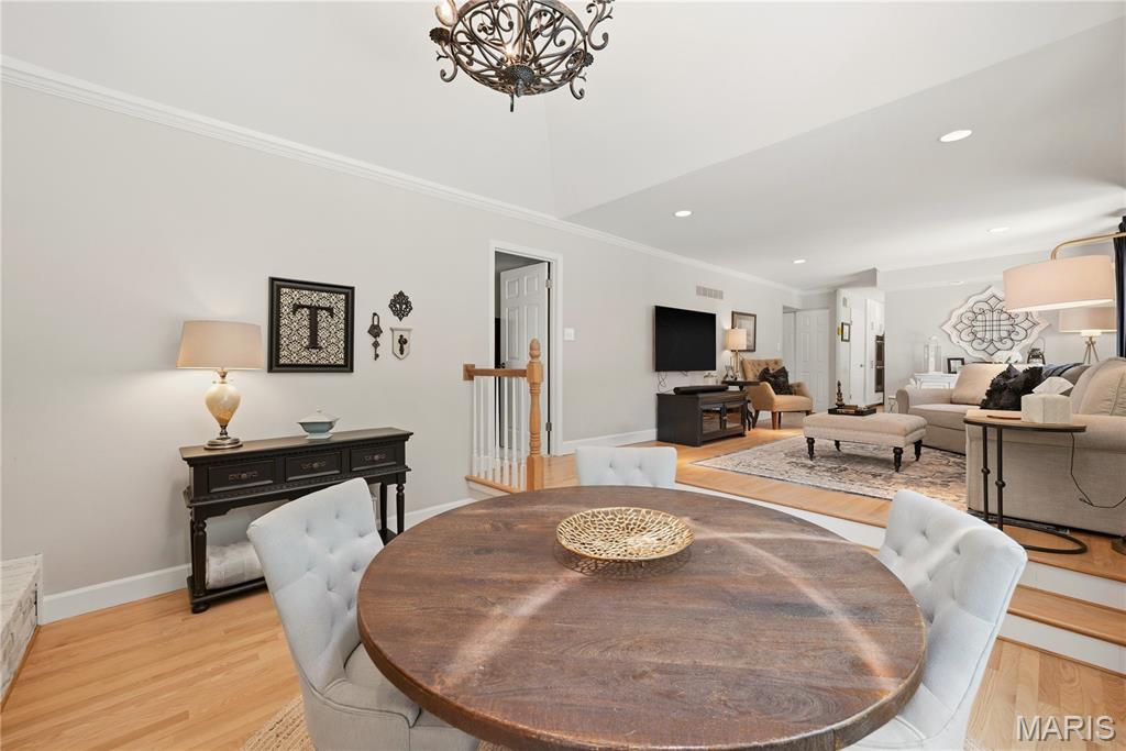 607 Lampadaire Drive