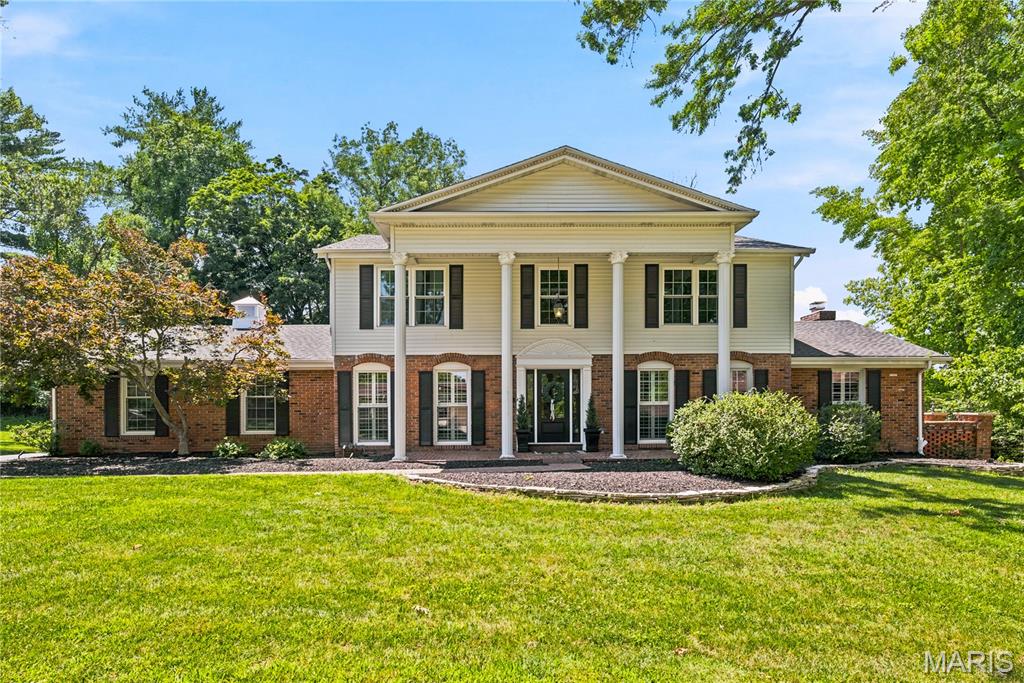 607 Lampadaire Drive