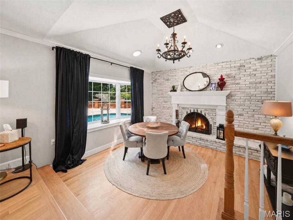 607 Lampadaire Drive