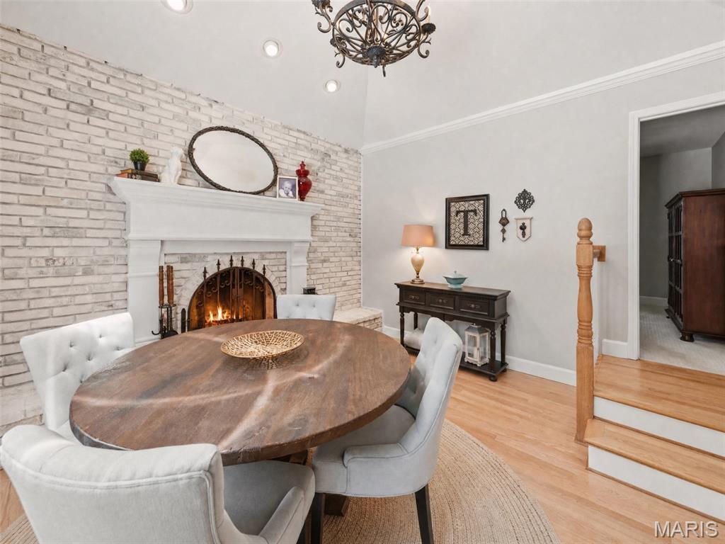 607 Lampadaire Drive