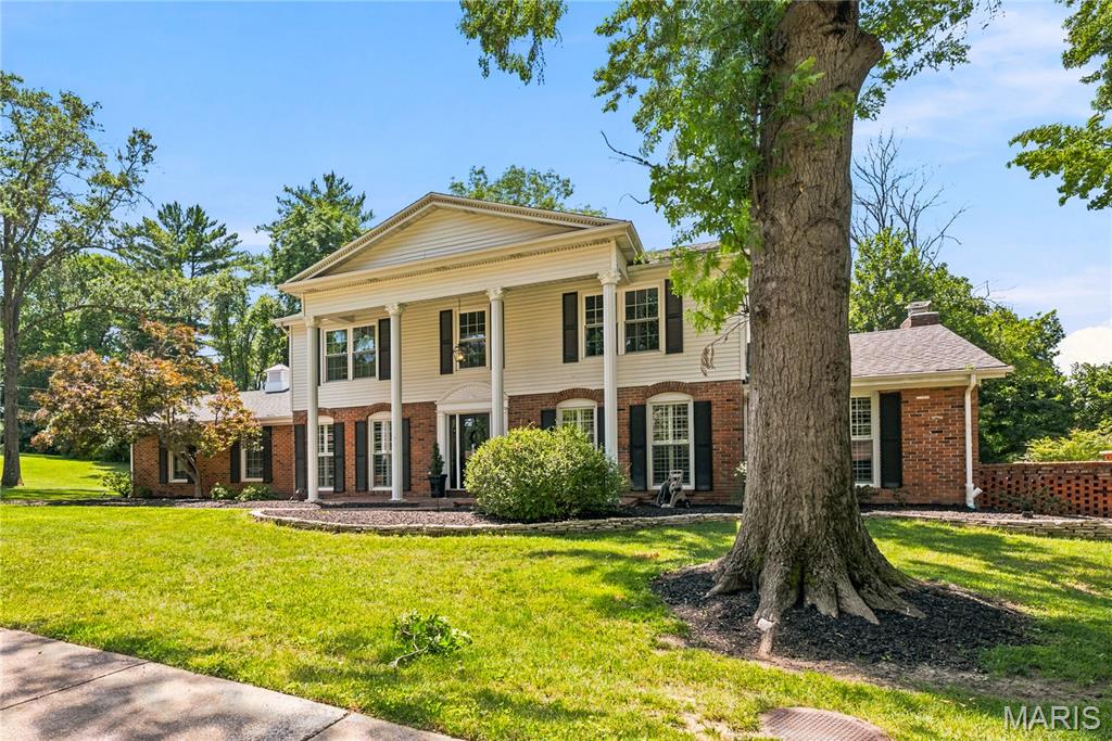 607 Lampadaire Drive