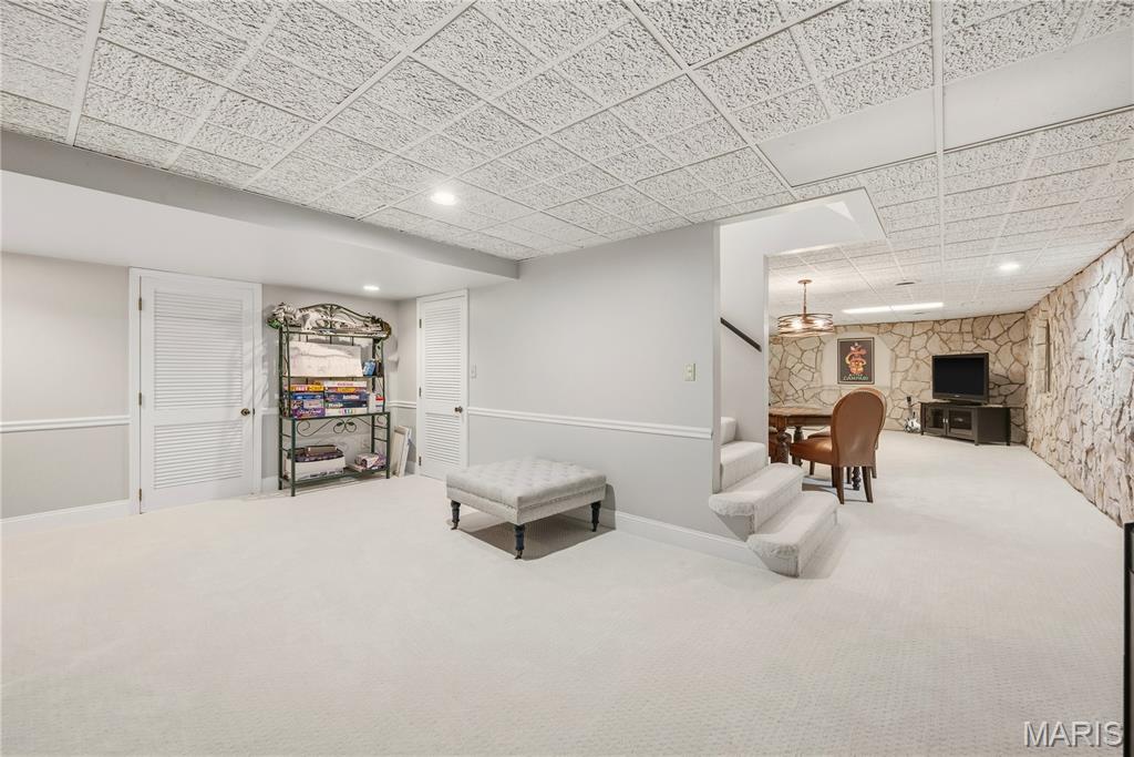 607 Lampadaire Drive