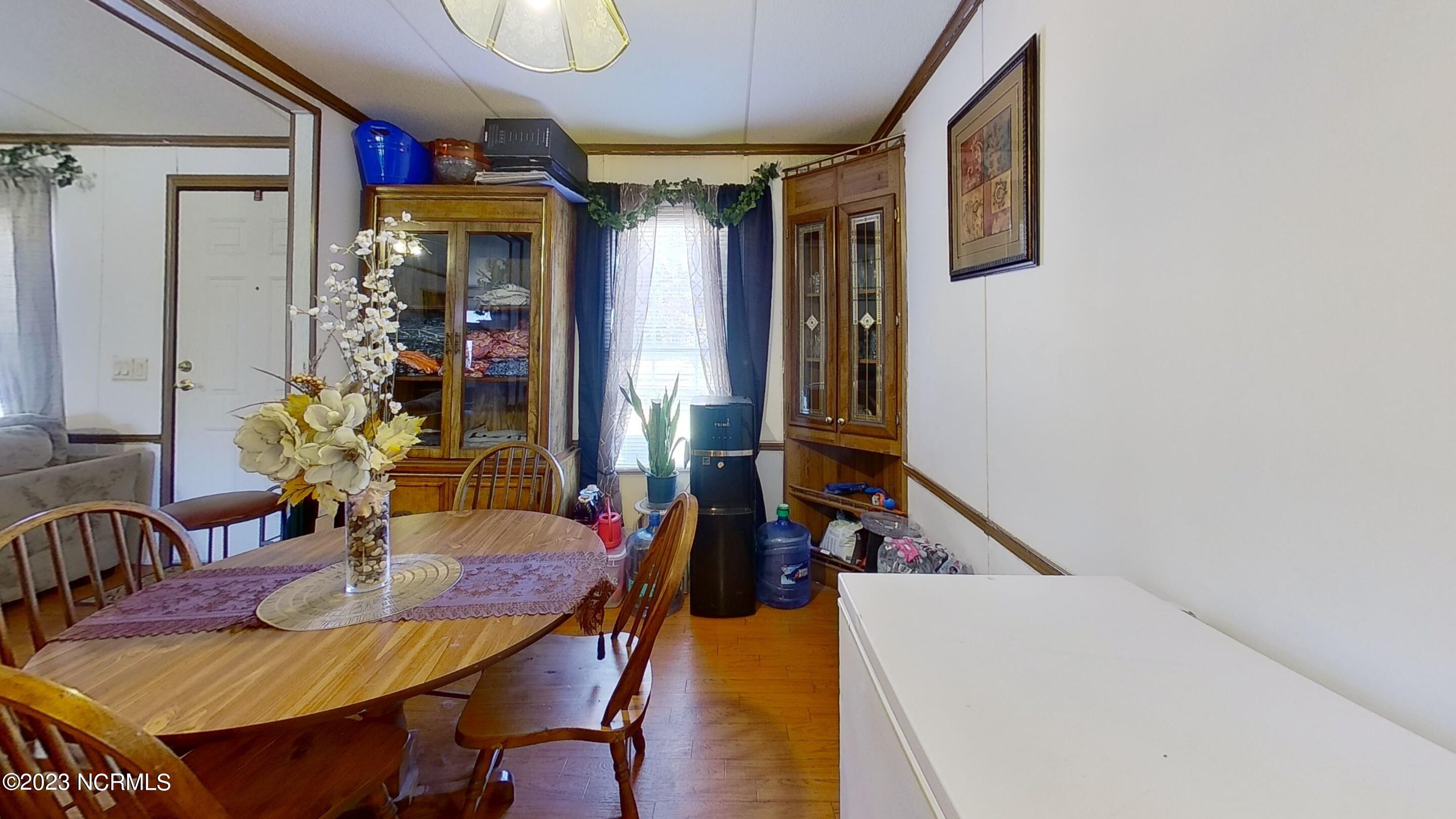 2216 Bell Williams Road