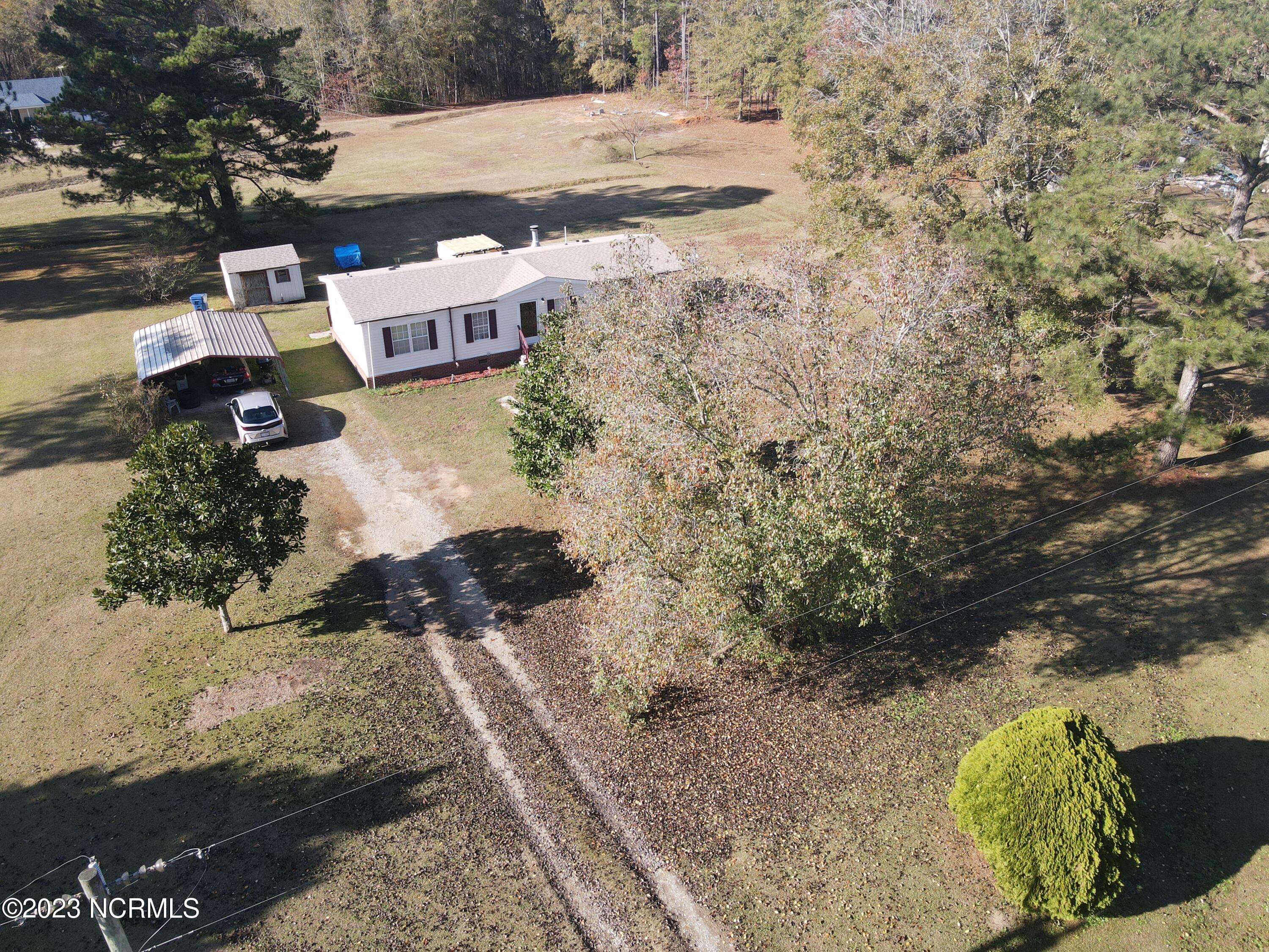 2216 Bell Williams Road