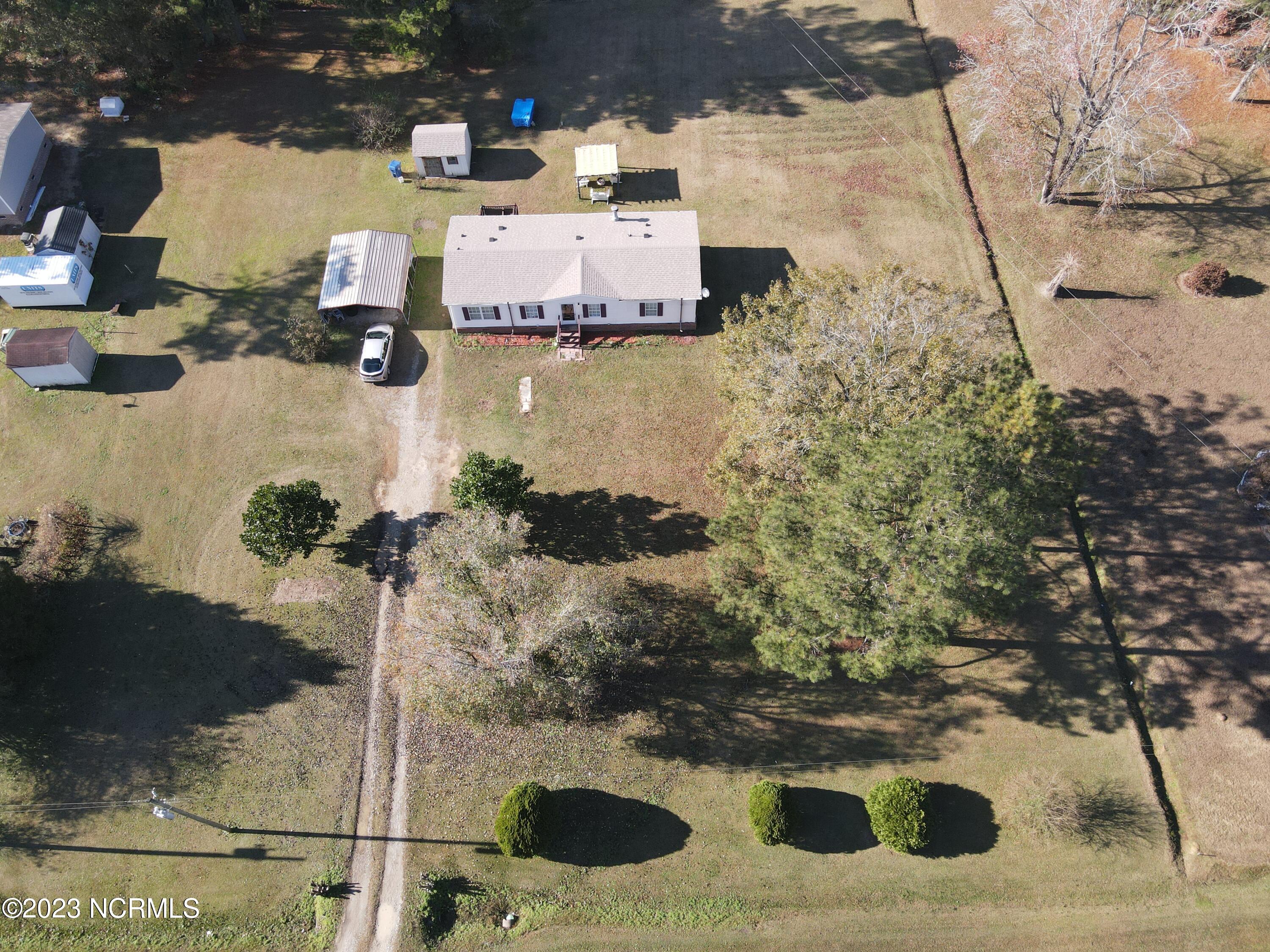 2216 Bell Williams Road