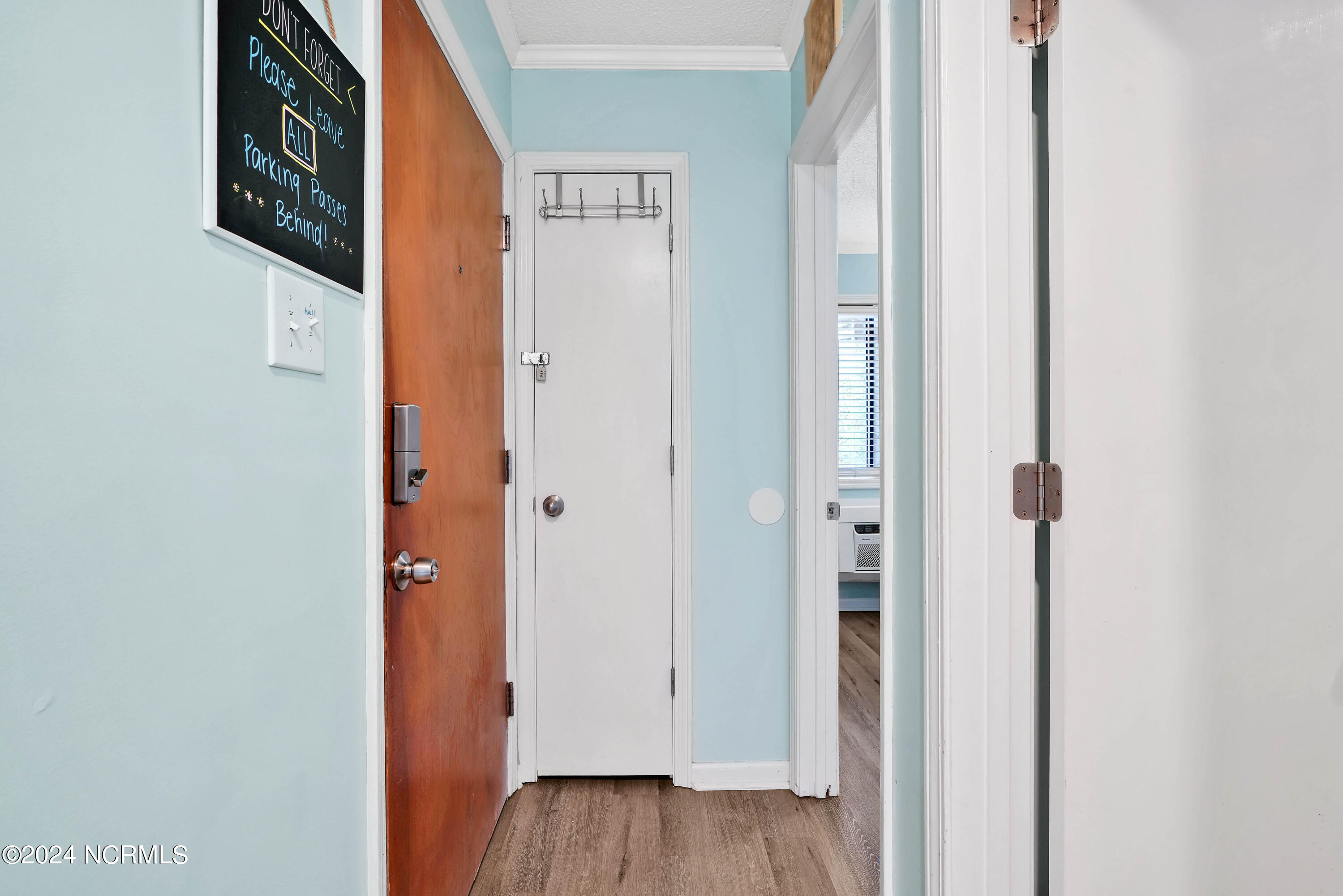 2264 New River Inlet Road, 303