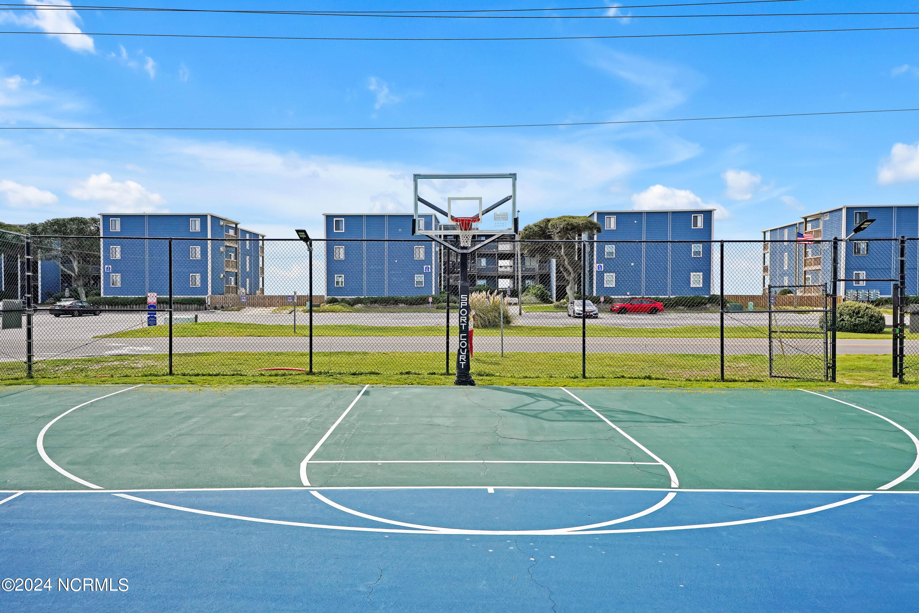 2264 New River Inlet Road, 303