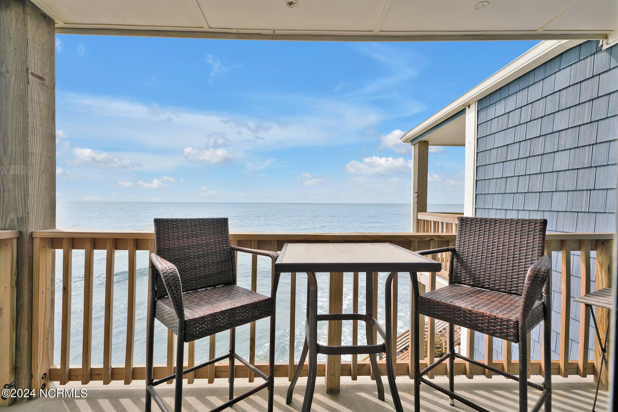 2264 New River Inlet Road, 303
