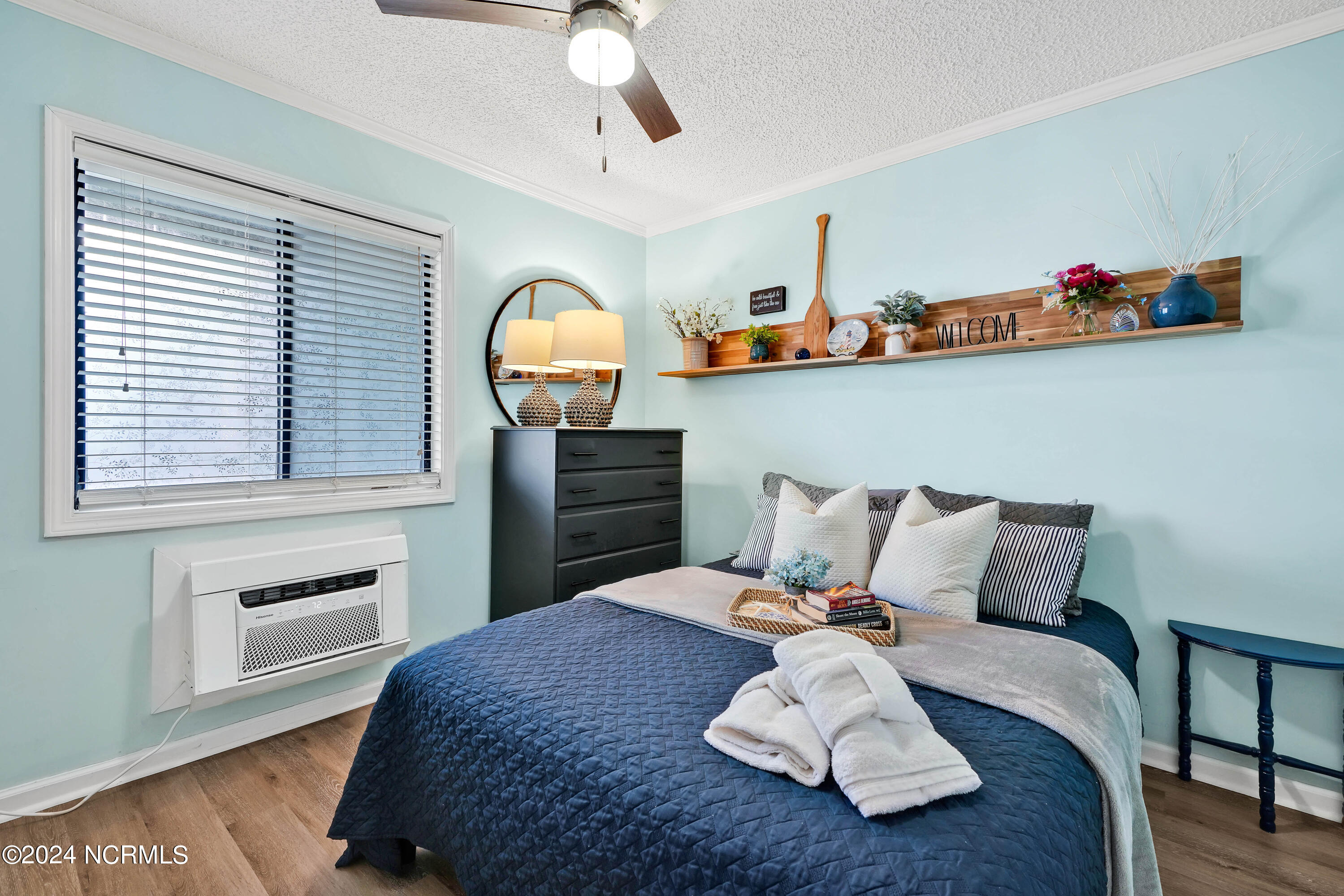 2264 New River Inlet Road, 303