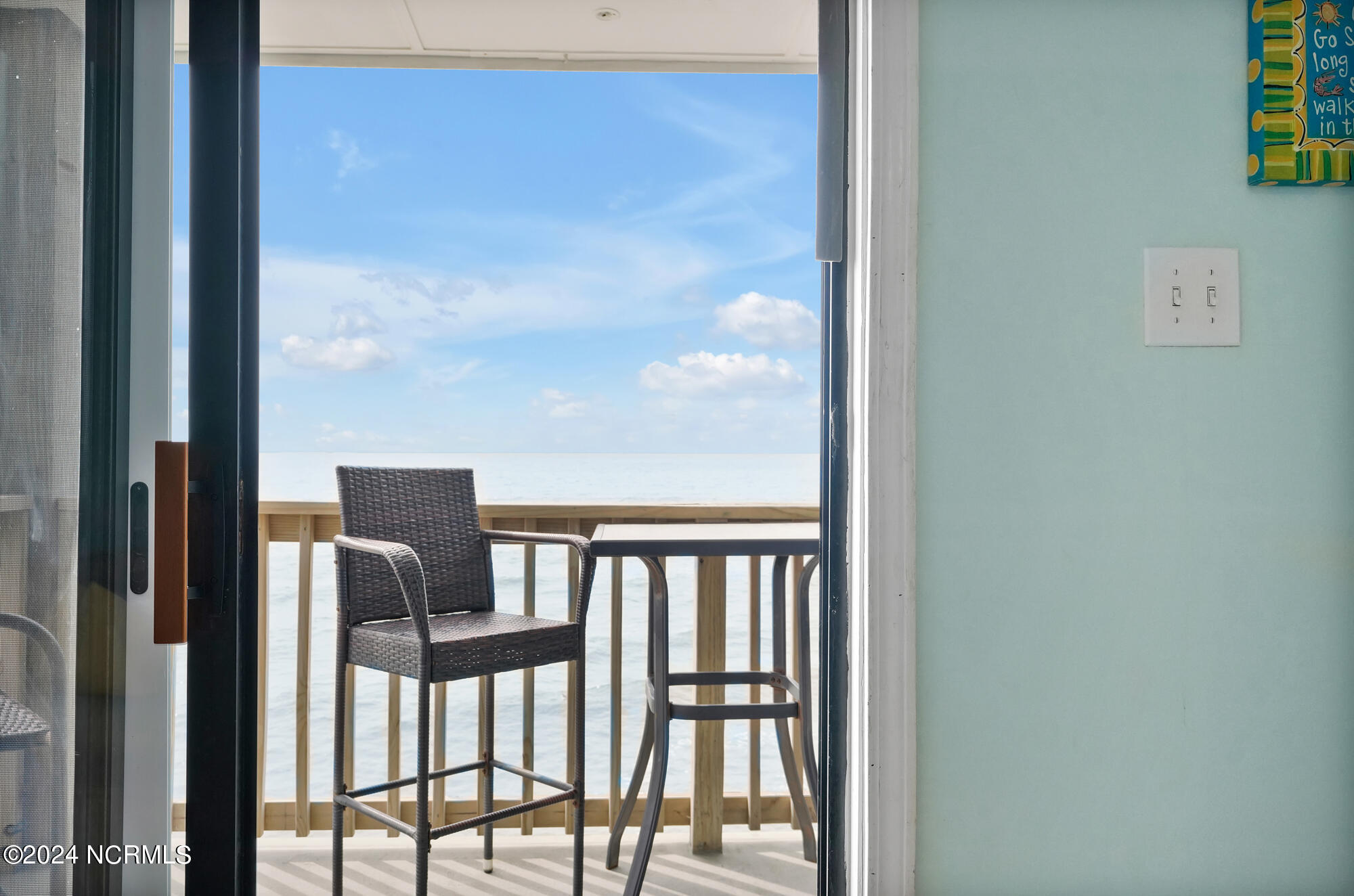 2264 New River Inlet Road, 303