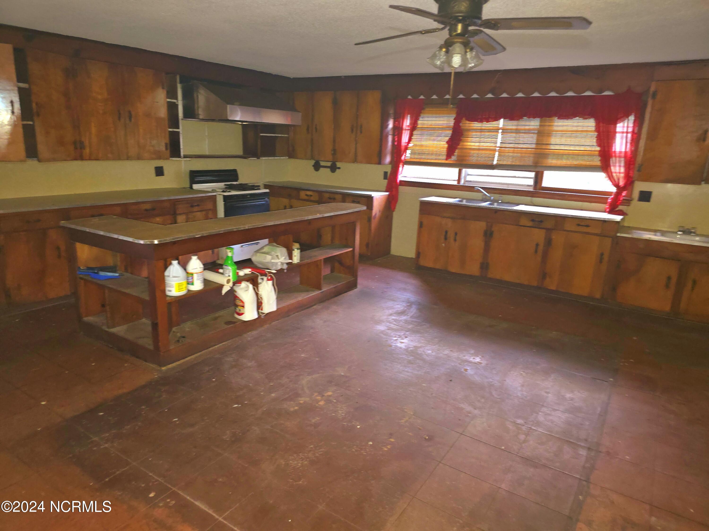1814 Hickory Grove Road