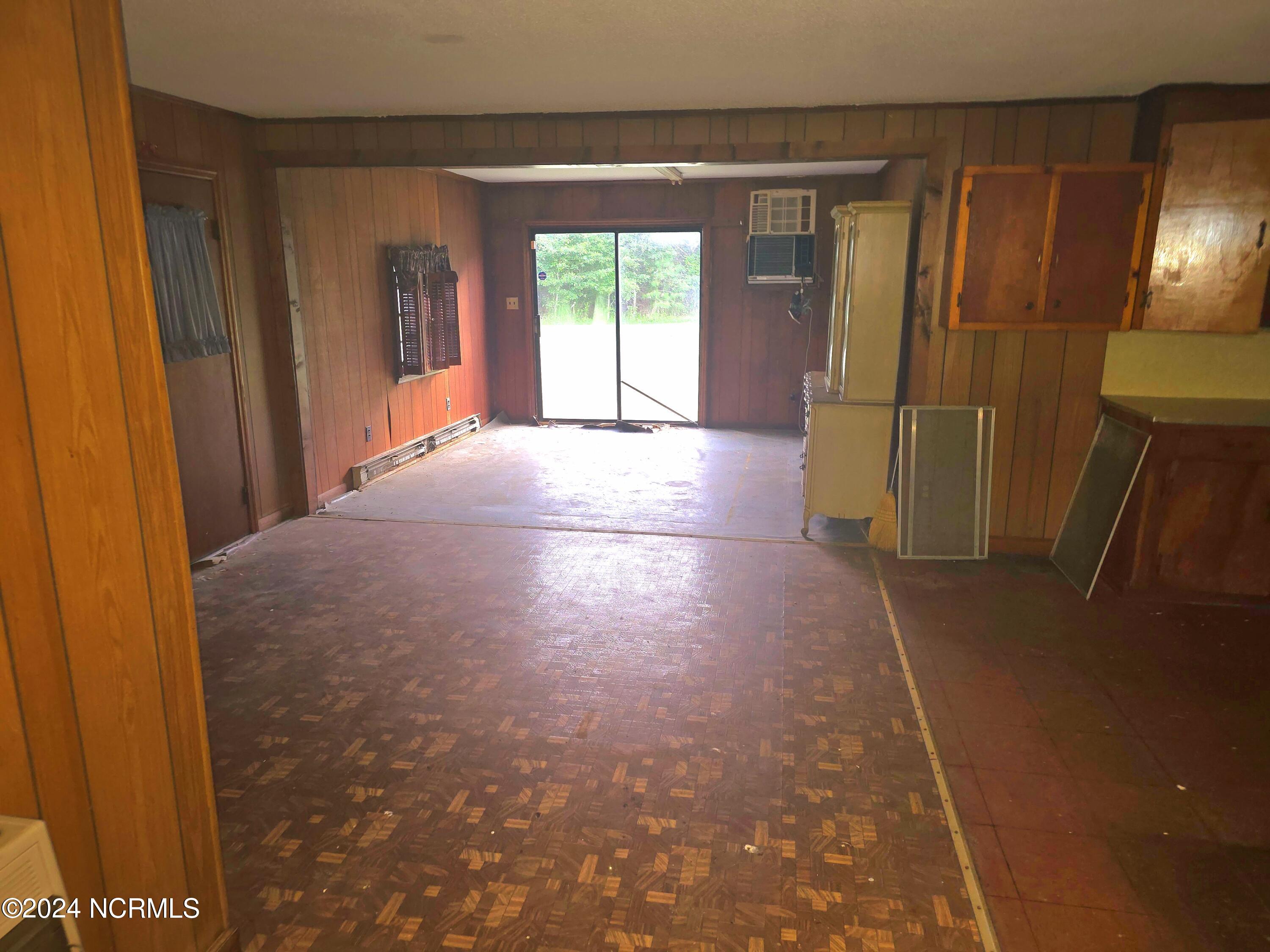 1814 Hickory Grove Road