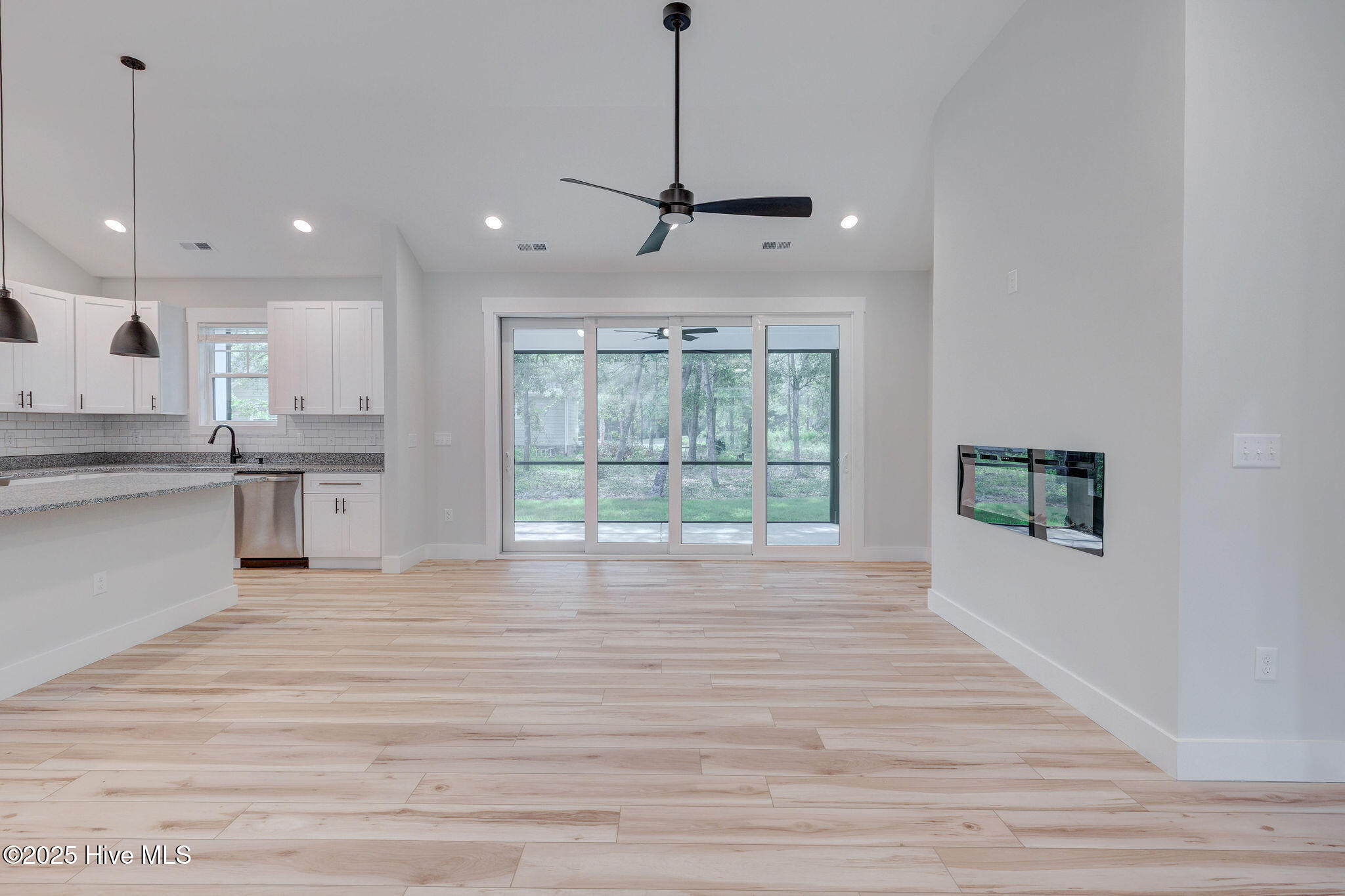 2824 White Dove Circle SW