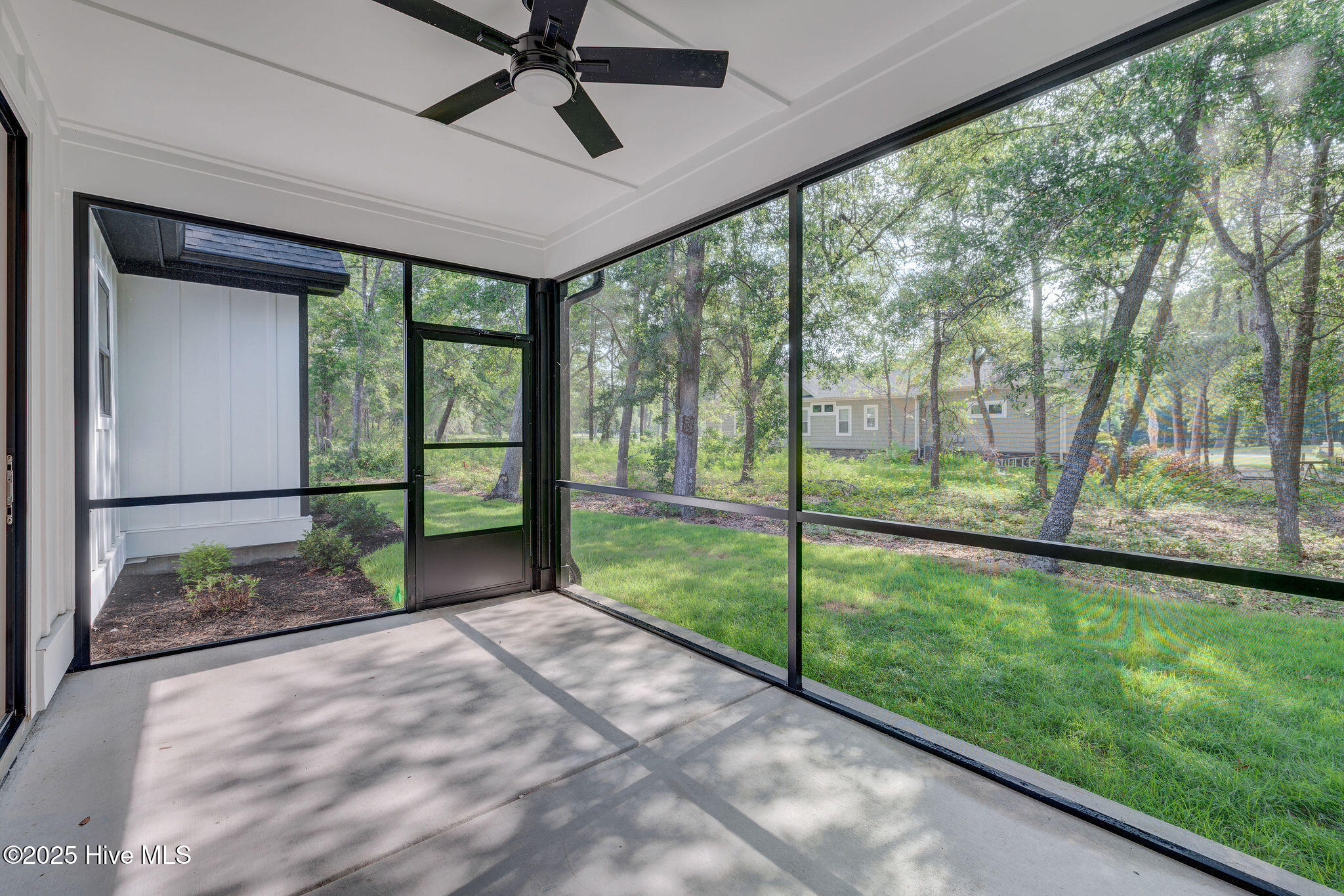 2824 White Dove Circle SW