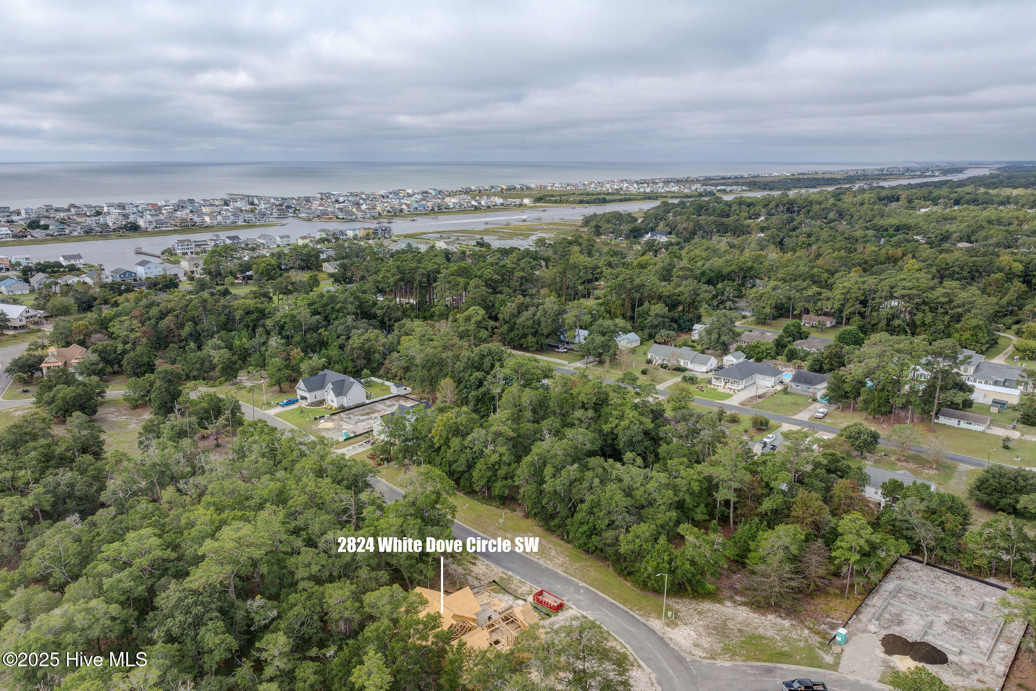 2824 White Dove Circle SW
