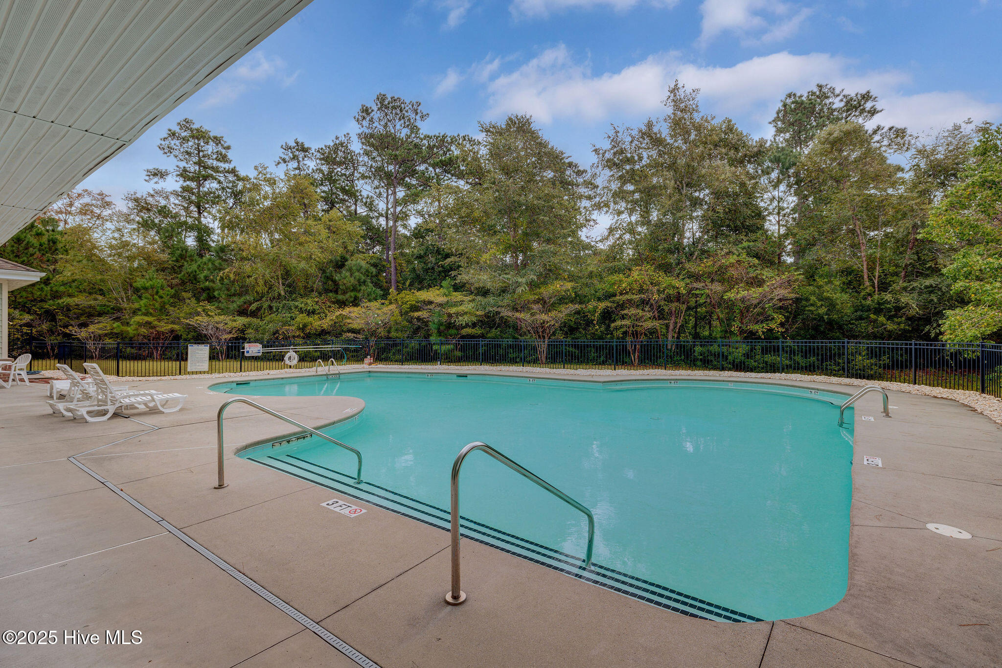 2824 White Dove Circle SW