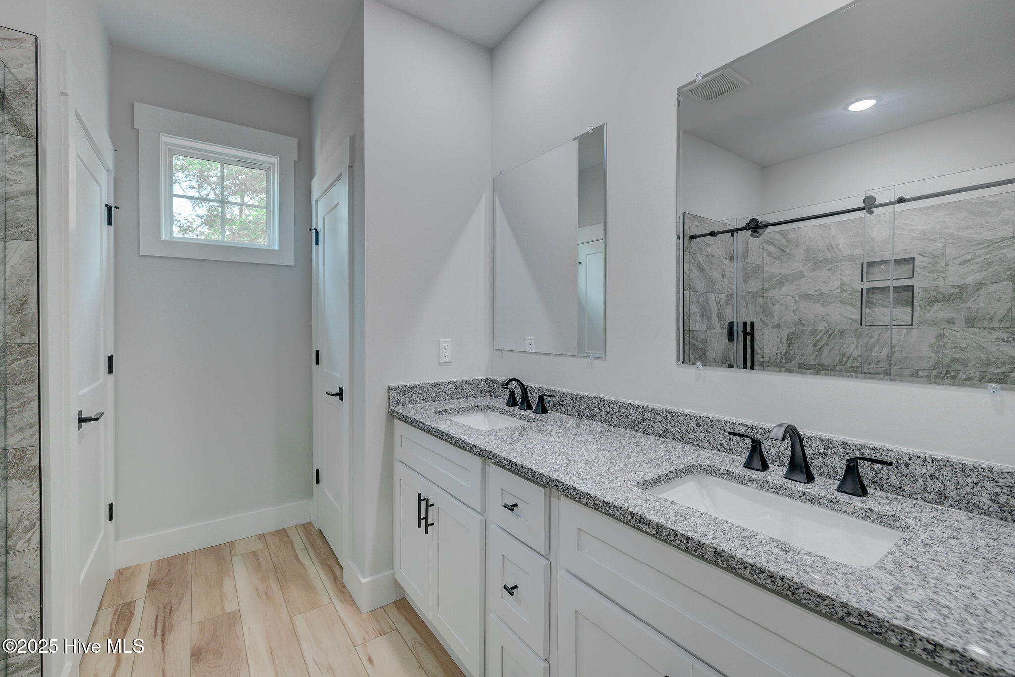 2824 White Dove Circle SW