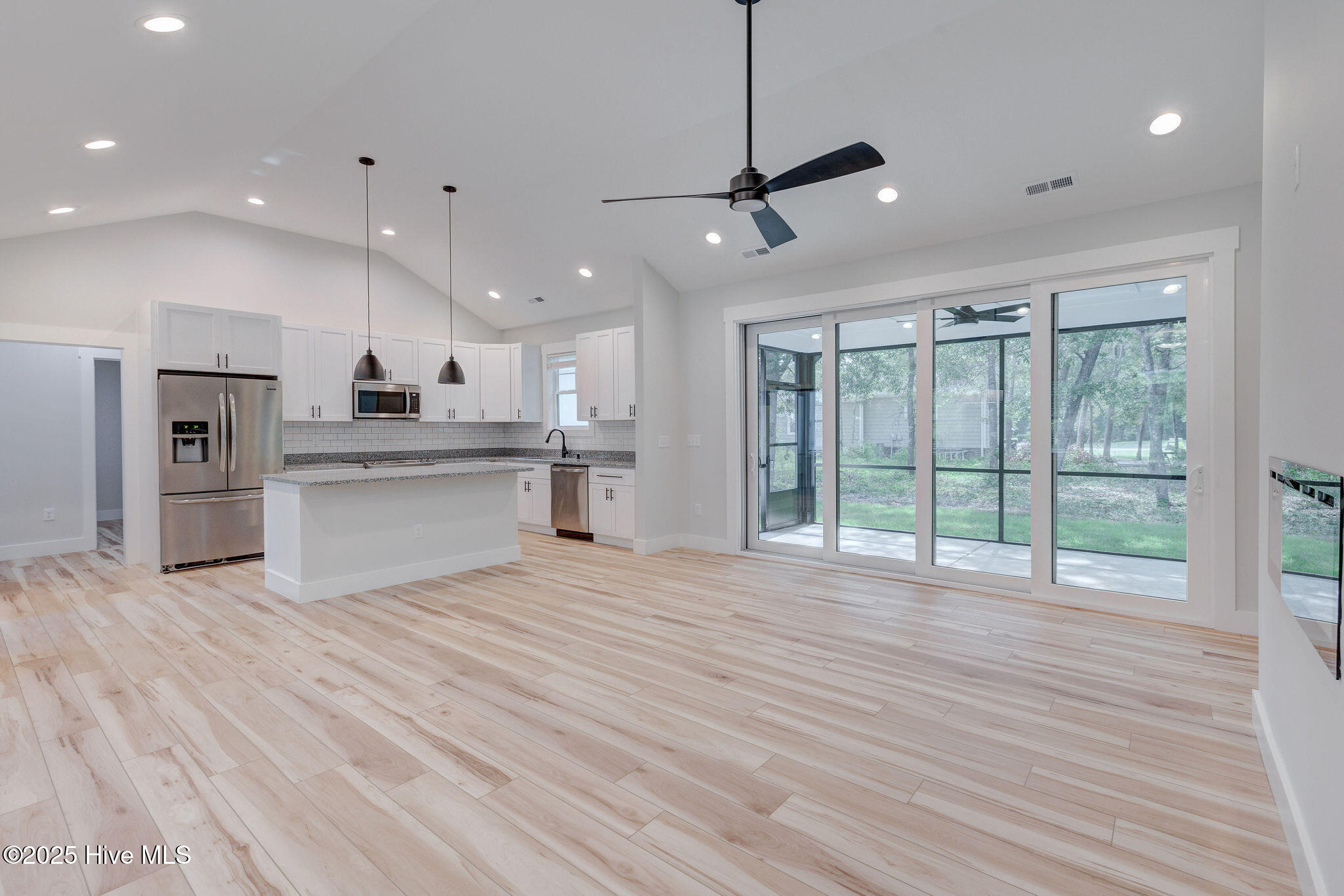 2824 White Dove Circle SW