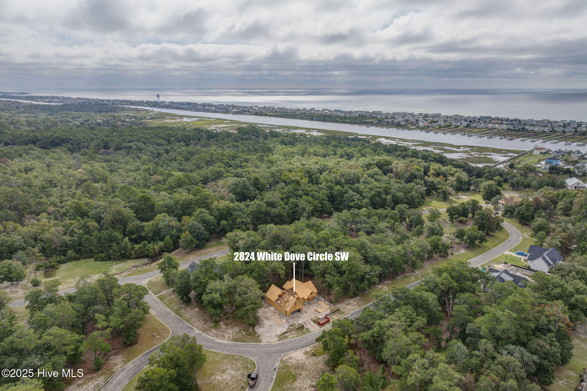 2824 White Dove Circle SW