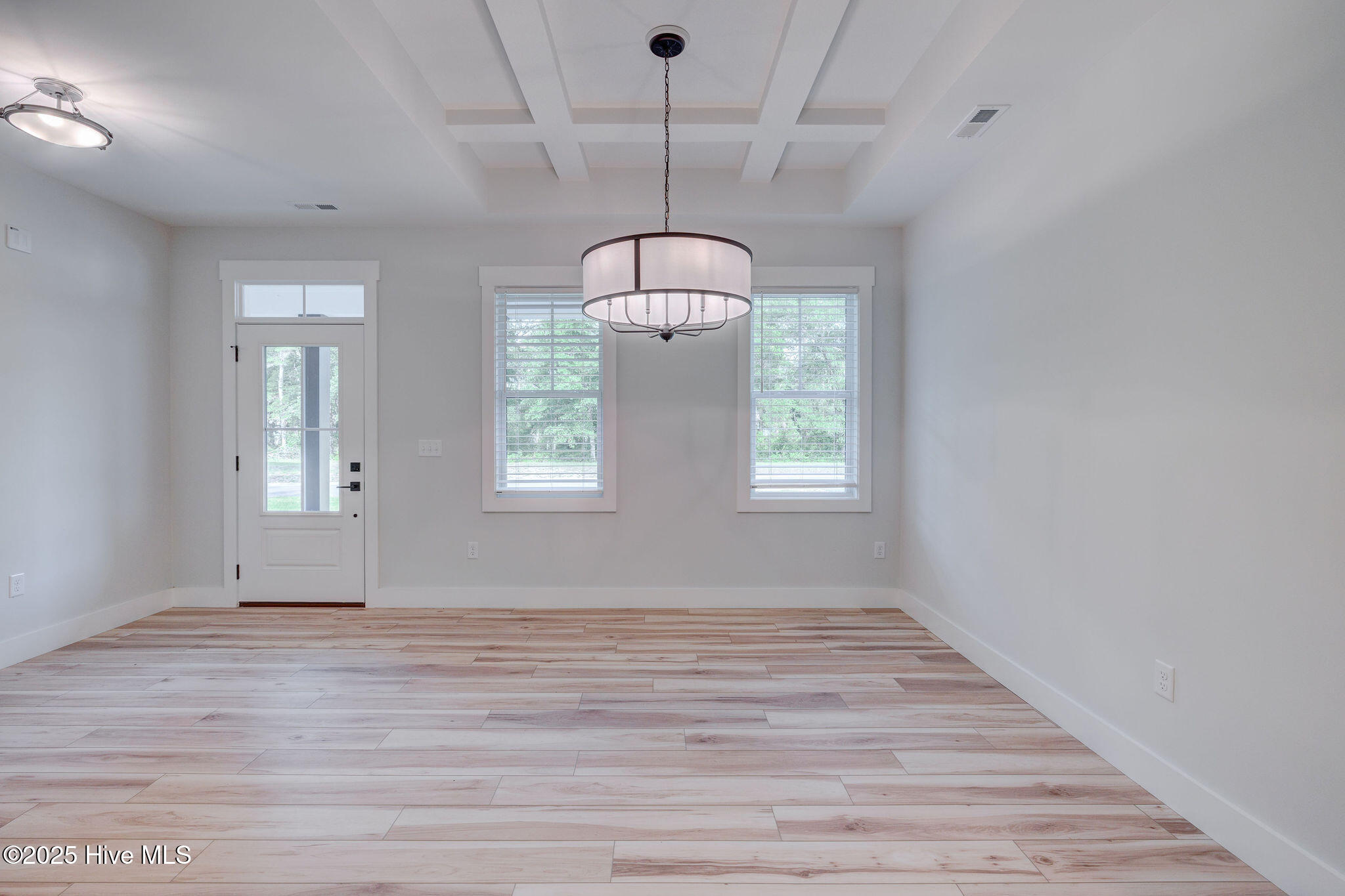 2824 White Dove Circle SW