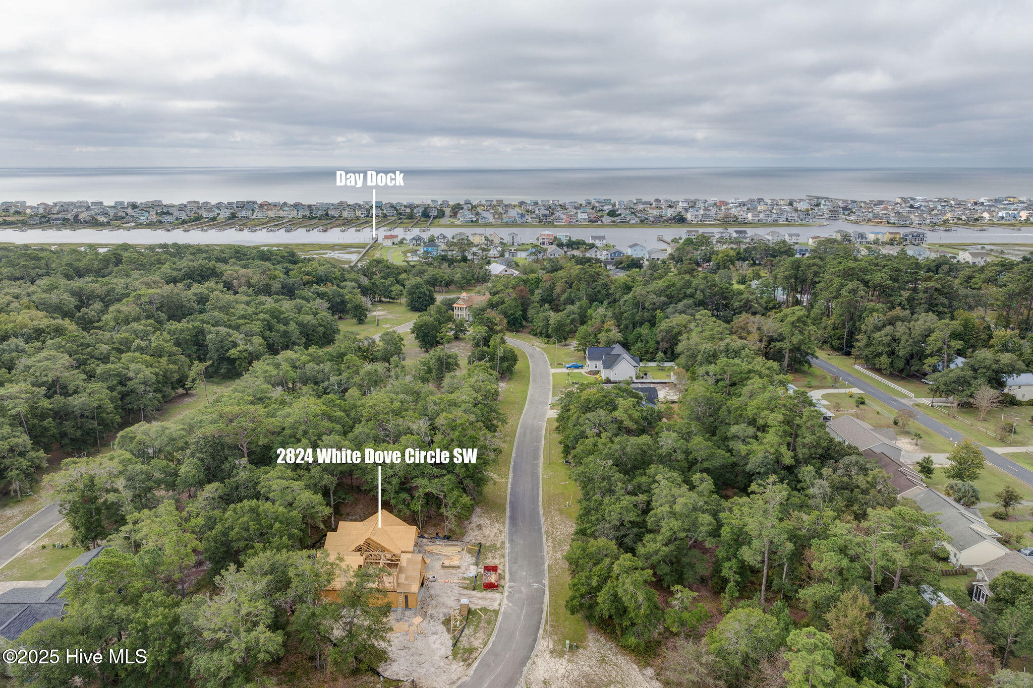 2824 White Dove Circle SW
