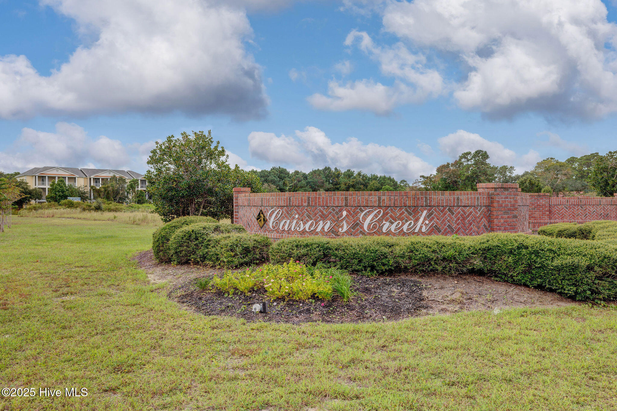 2824 White Dove Circle SW