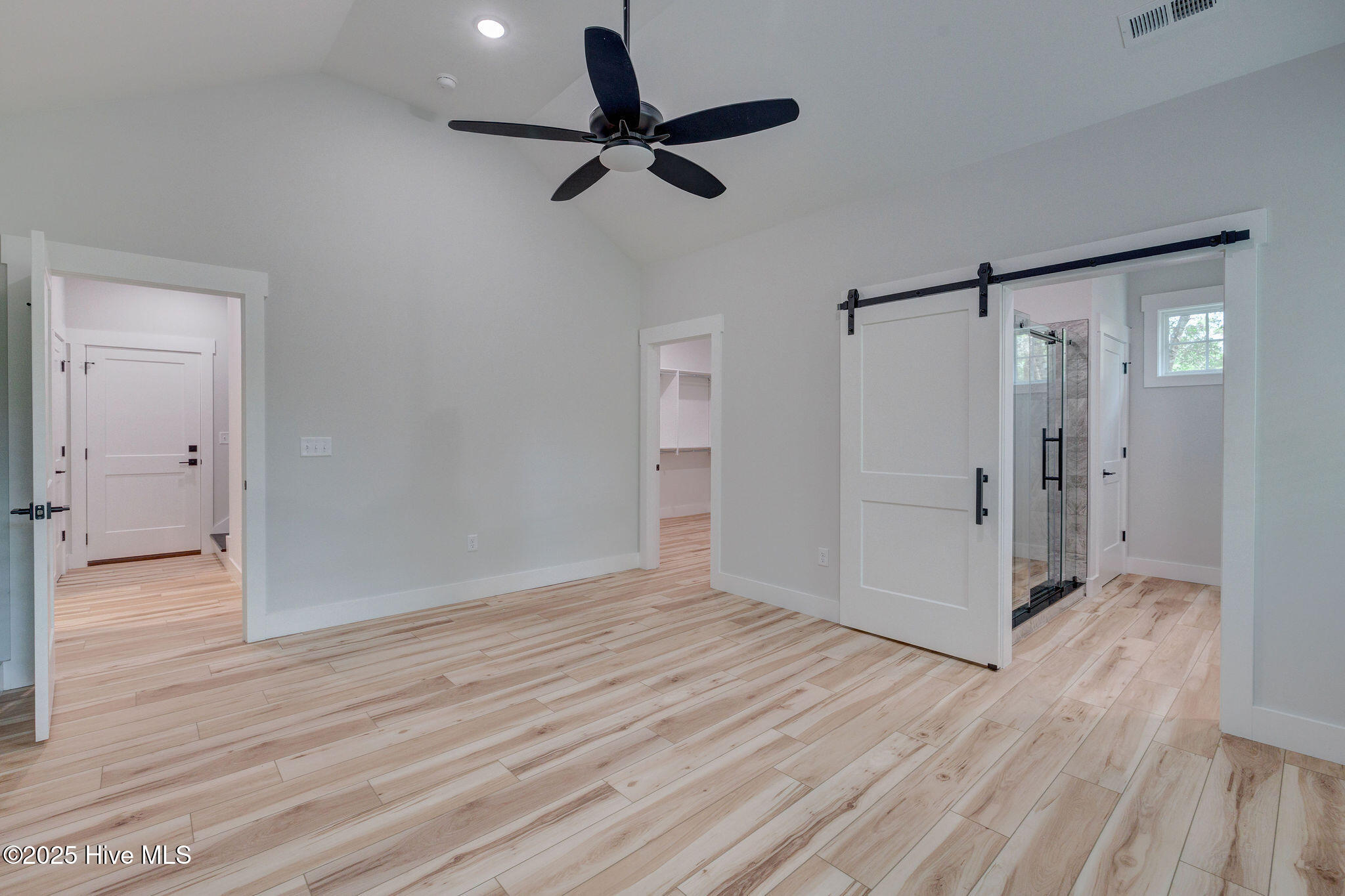 2824 White Dove Circle SW