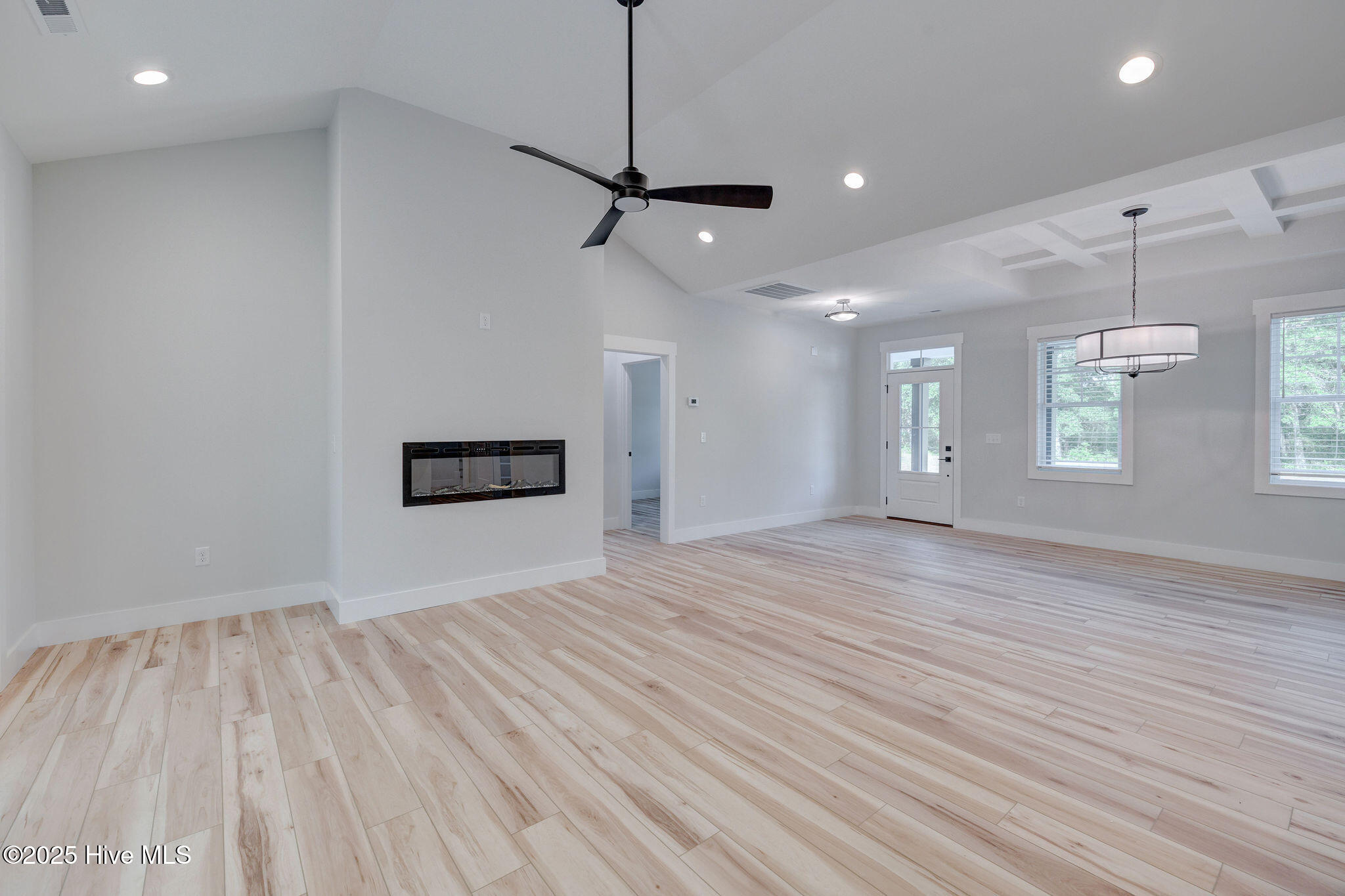 2824 White Dove Circle SW