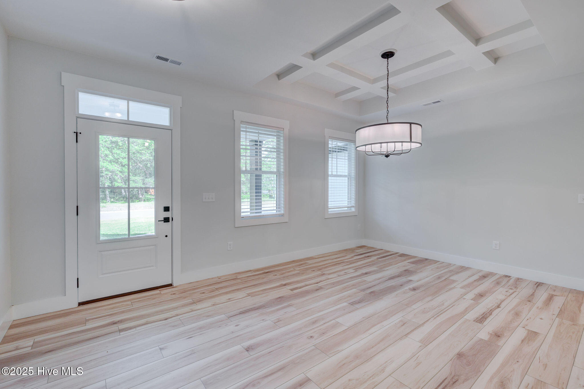 2824 White Dove Circle SW