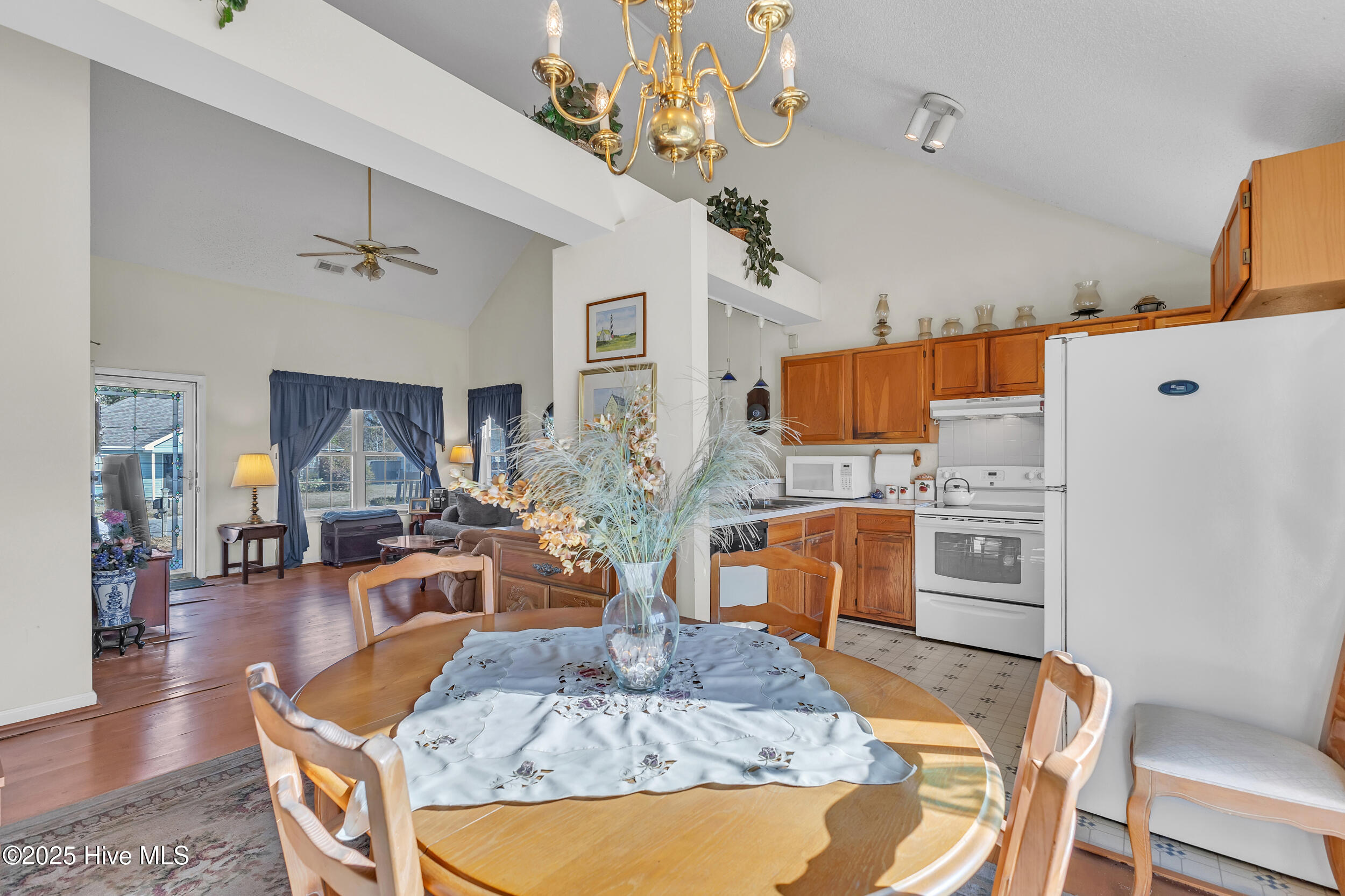 3333 Brucemont Drive