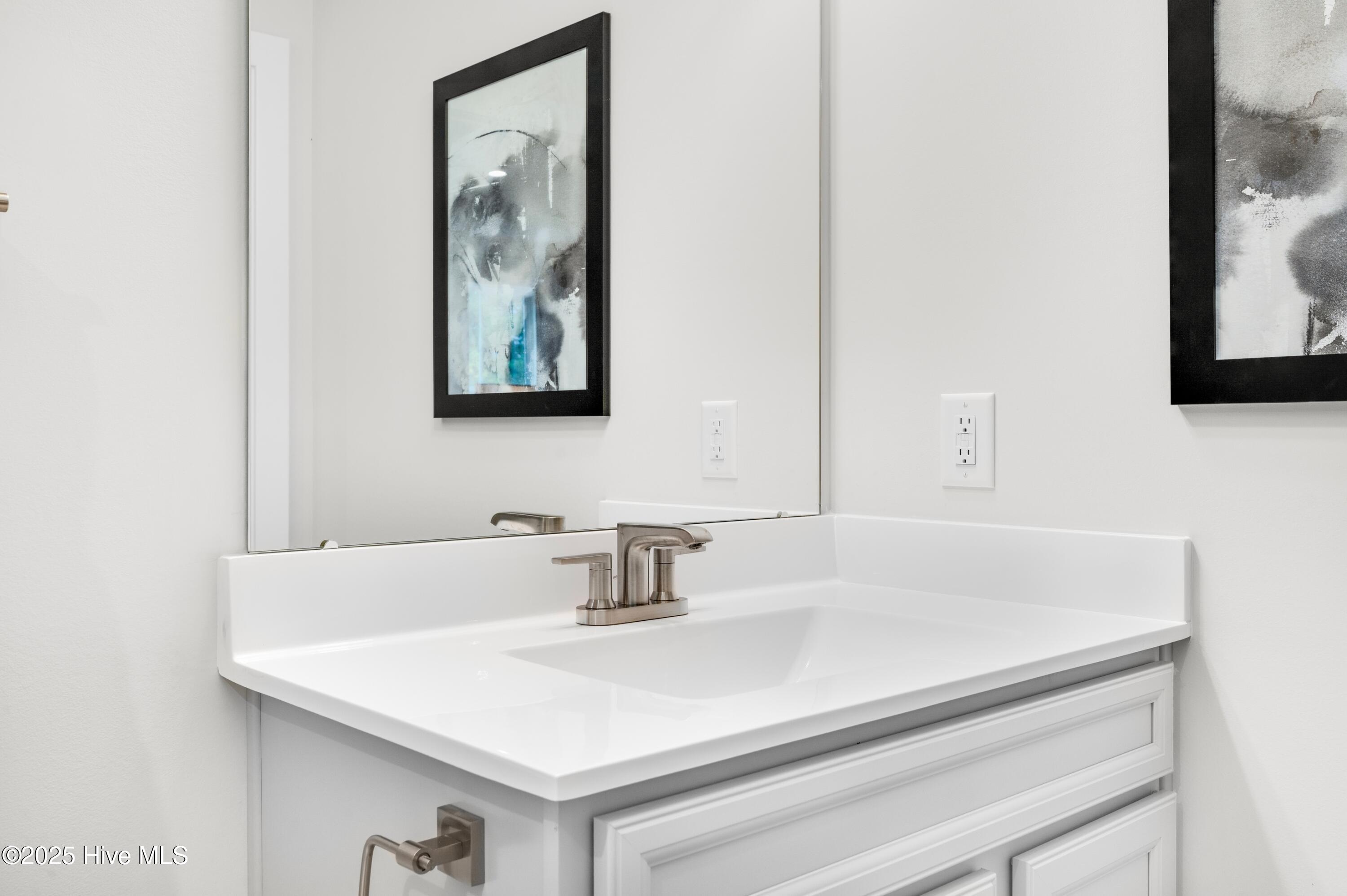 907 Daylily Circle