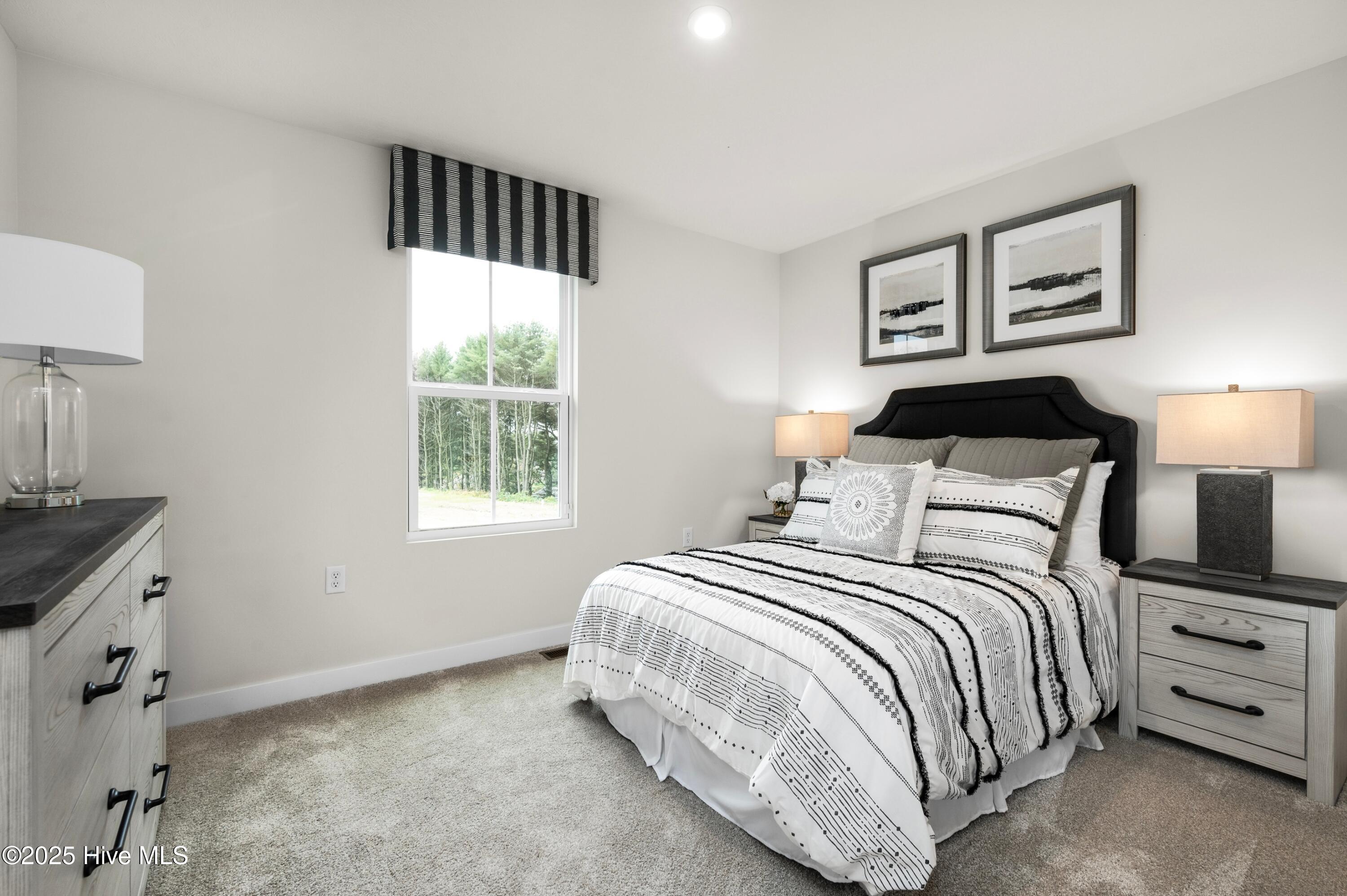 907 Daylily Circle