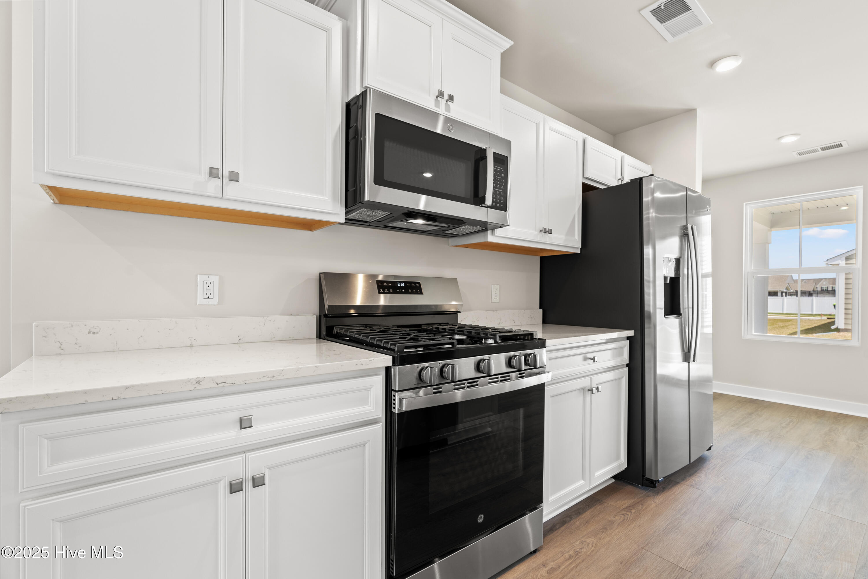907 Daylily Circle