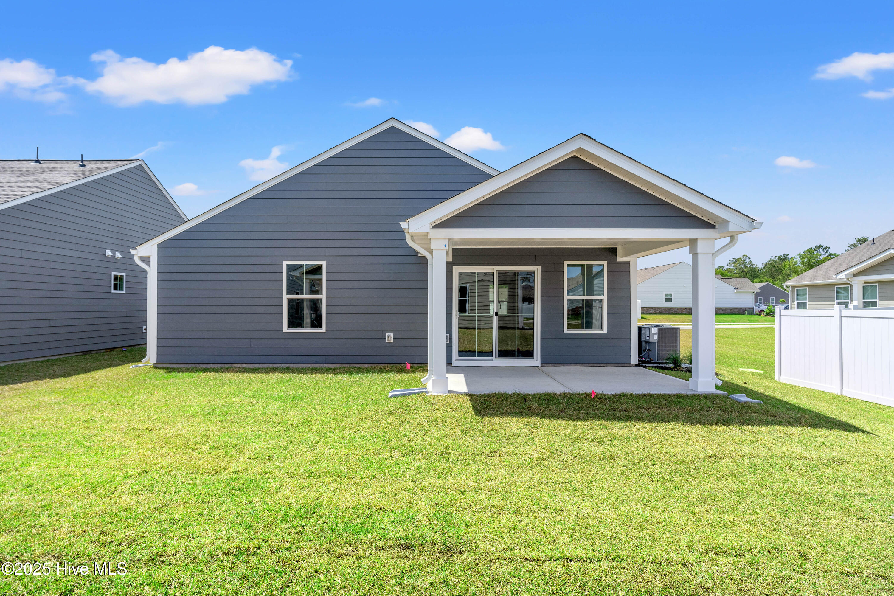907 Daylily Circle