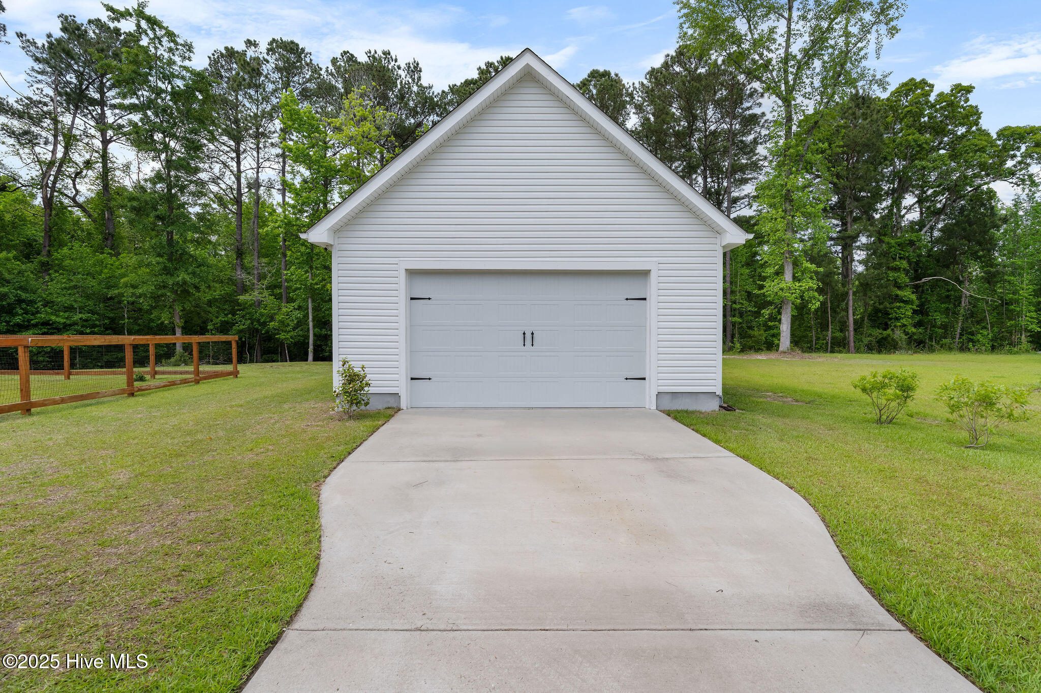 469 Winding Creek Road