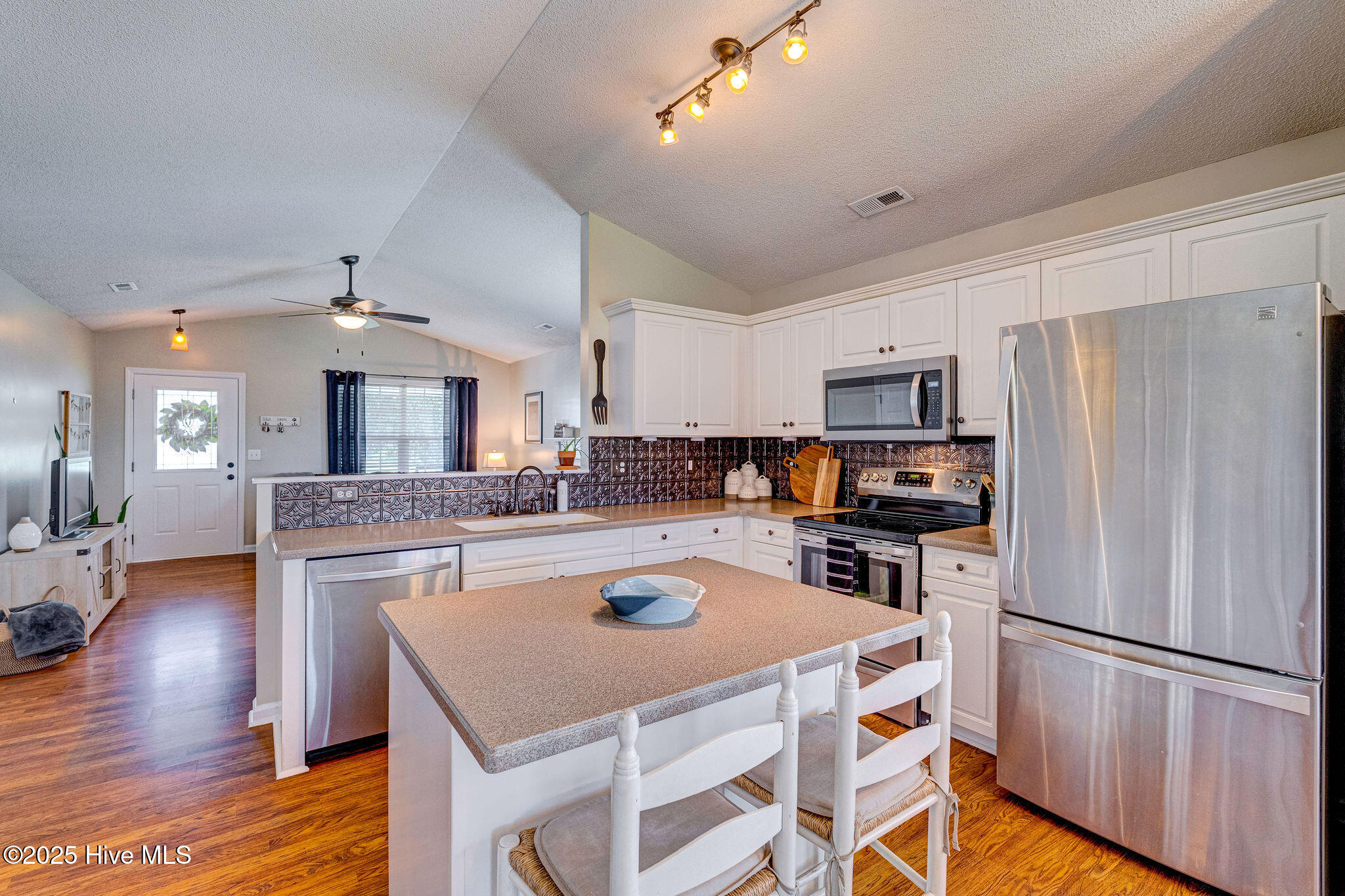 443 Foxfield Court