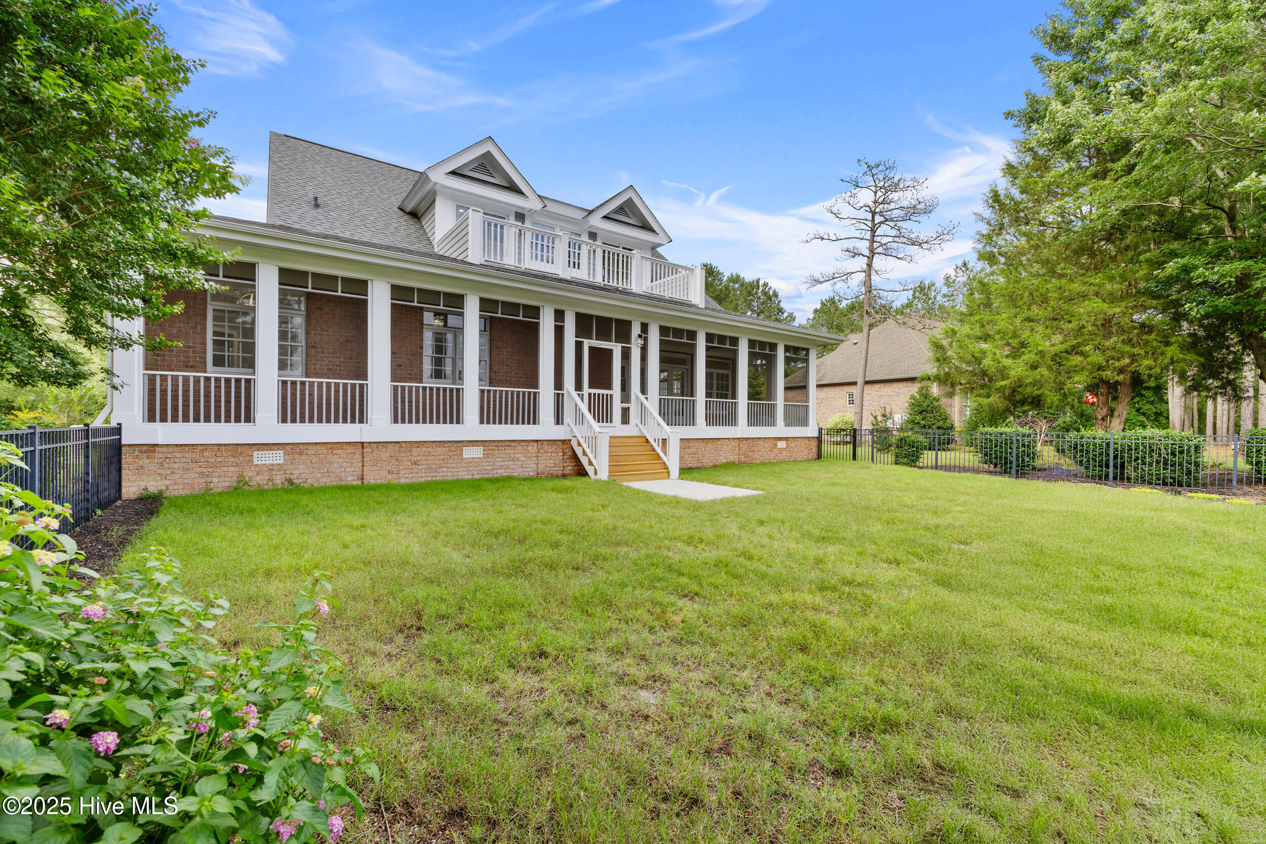 376 Red Fox Run Drive