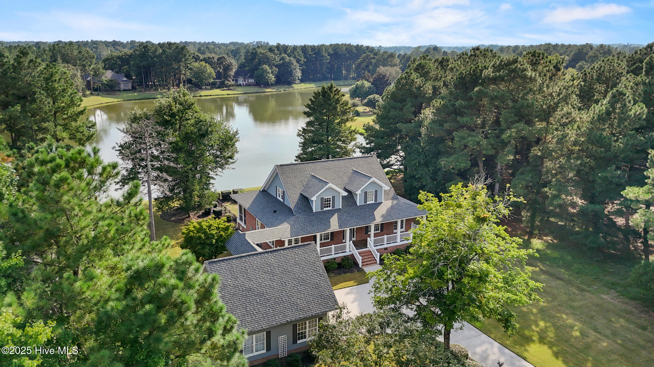 376 Red Fox Run Drive
