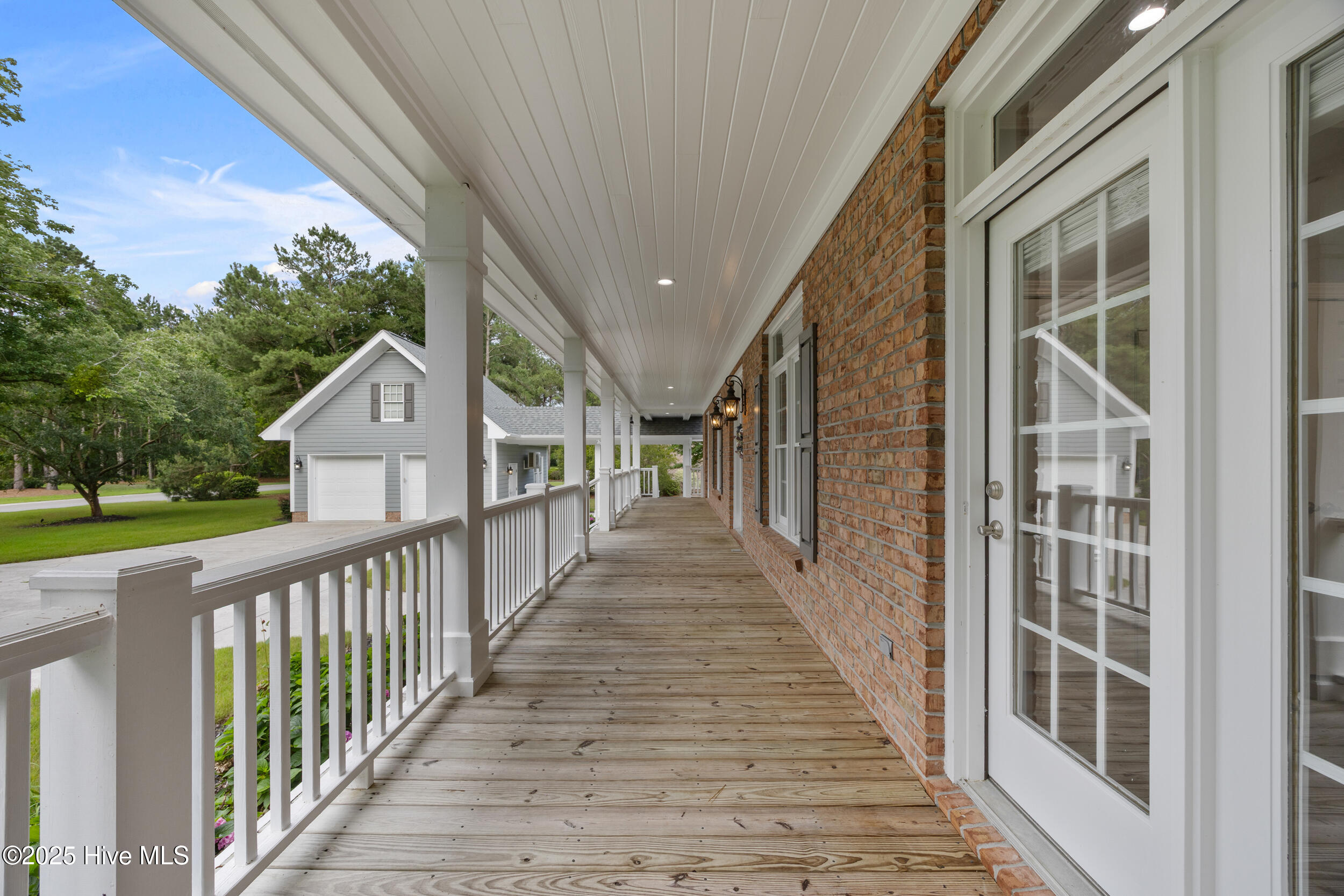 376 Red Fox Run Drive