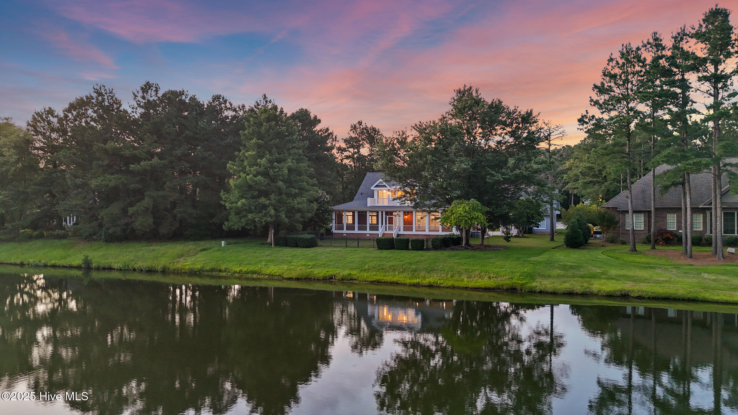 376 Red Fox Run Drive