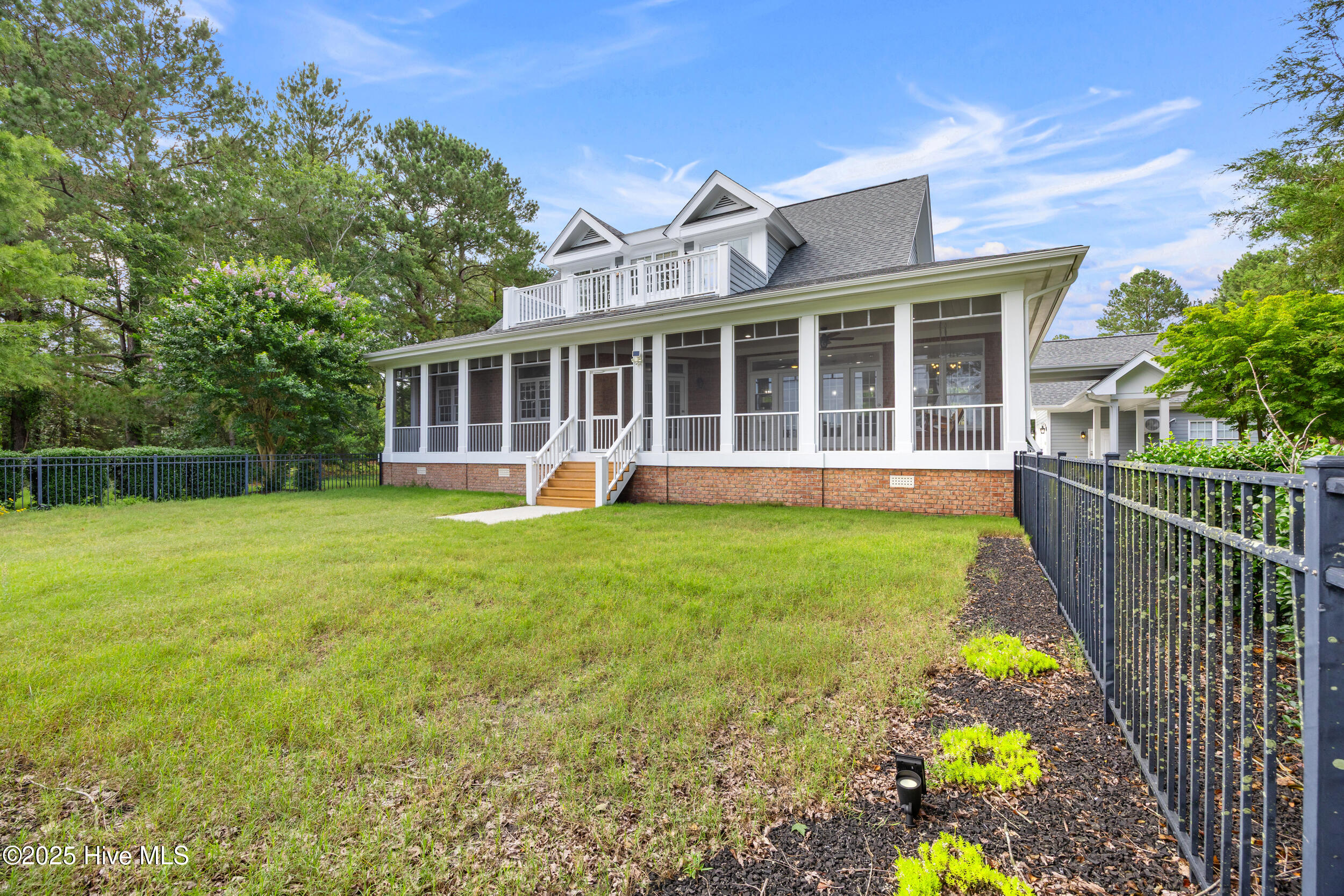 376 Red Fox Run Drive