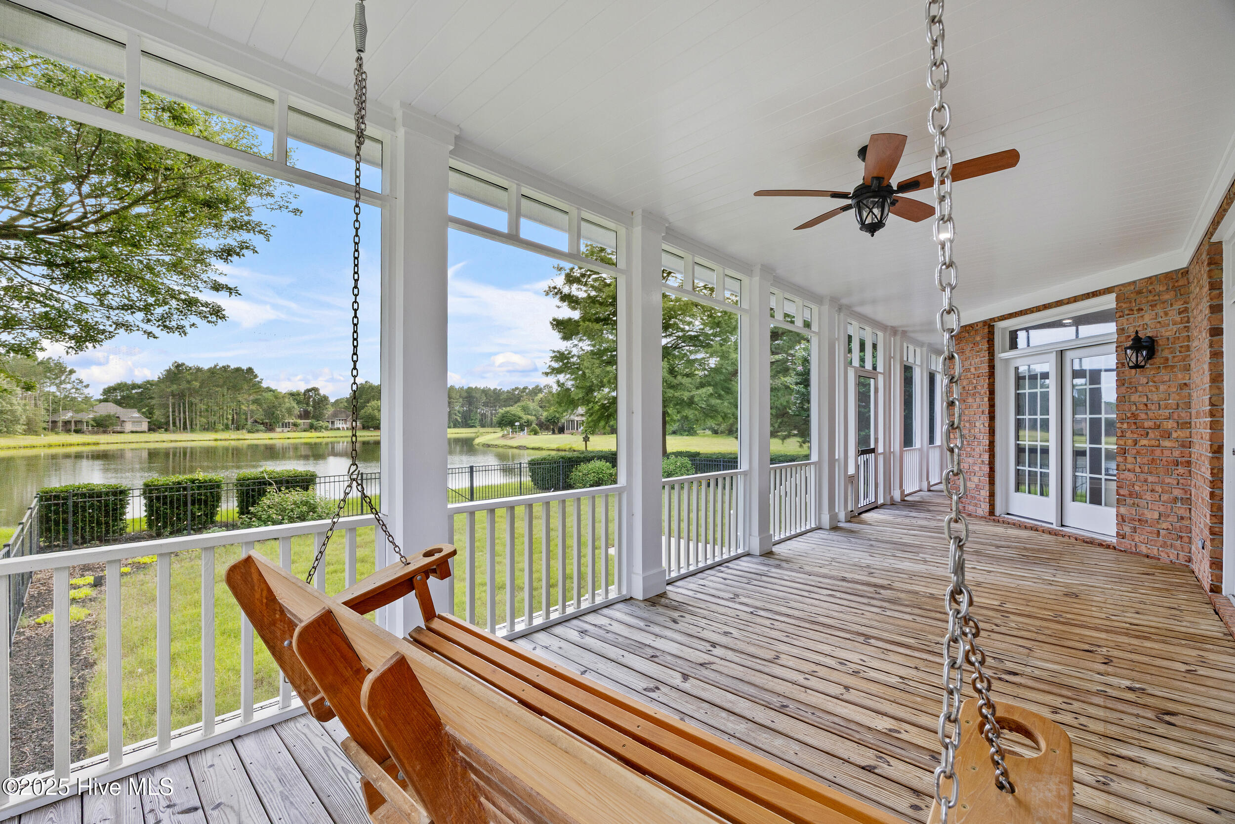 376 Red Fox Run Drive