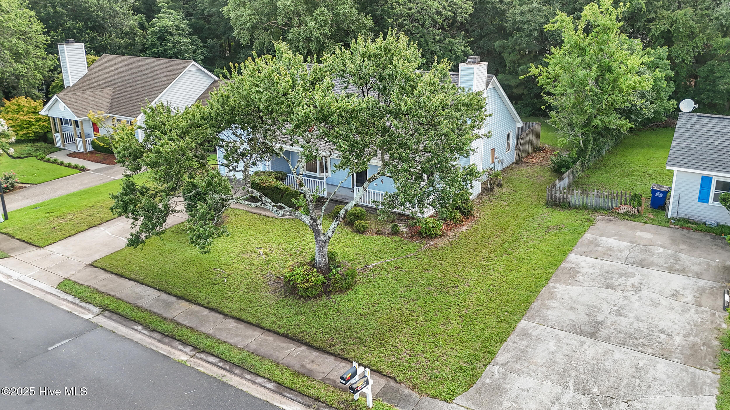 6607 Red Bay Court