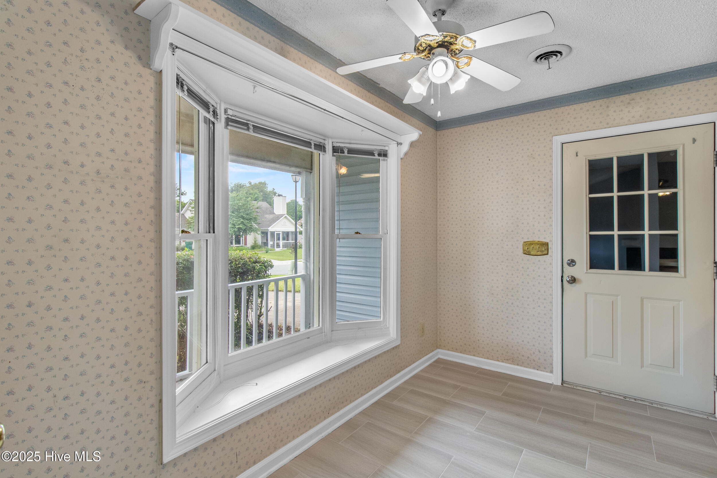 6607 Red Bay Court