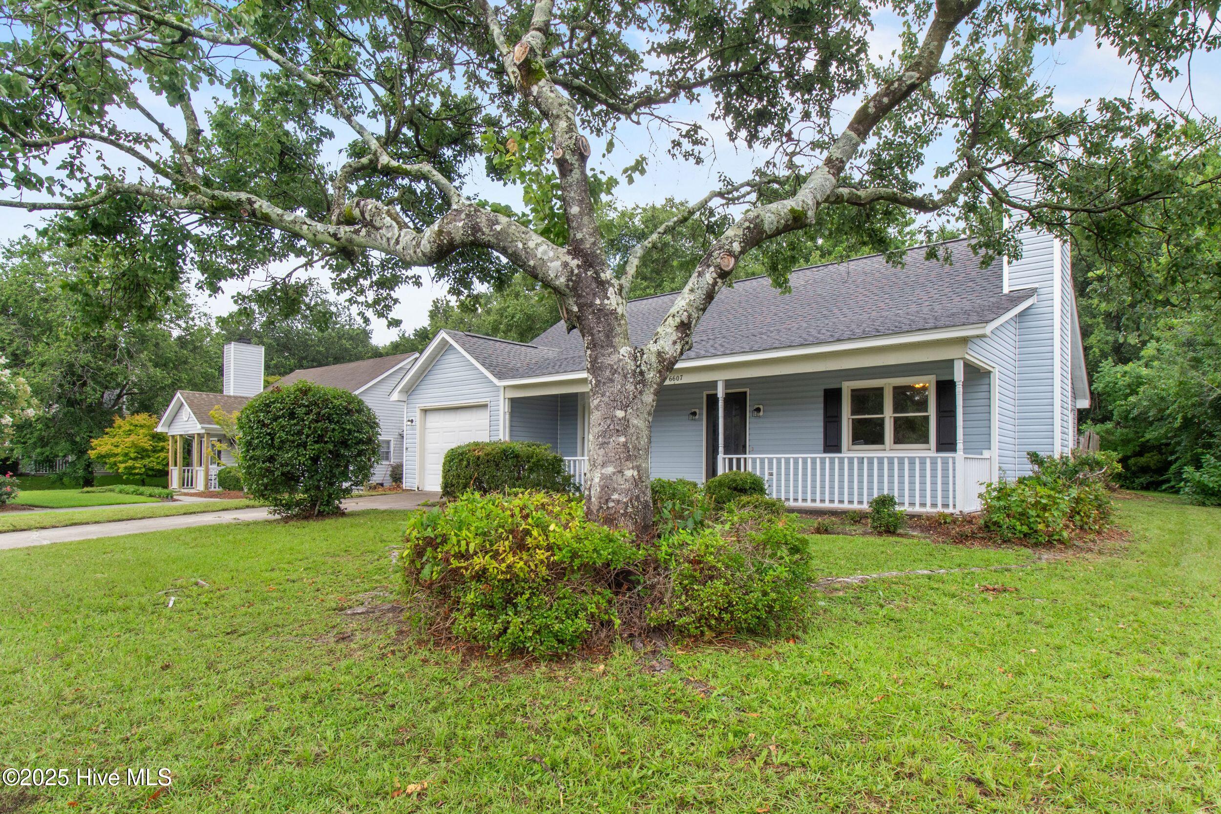6607 Red Bay Court