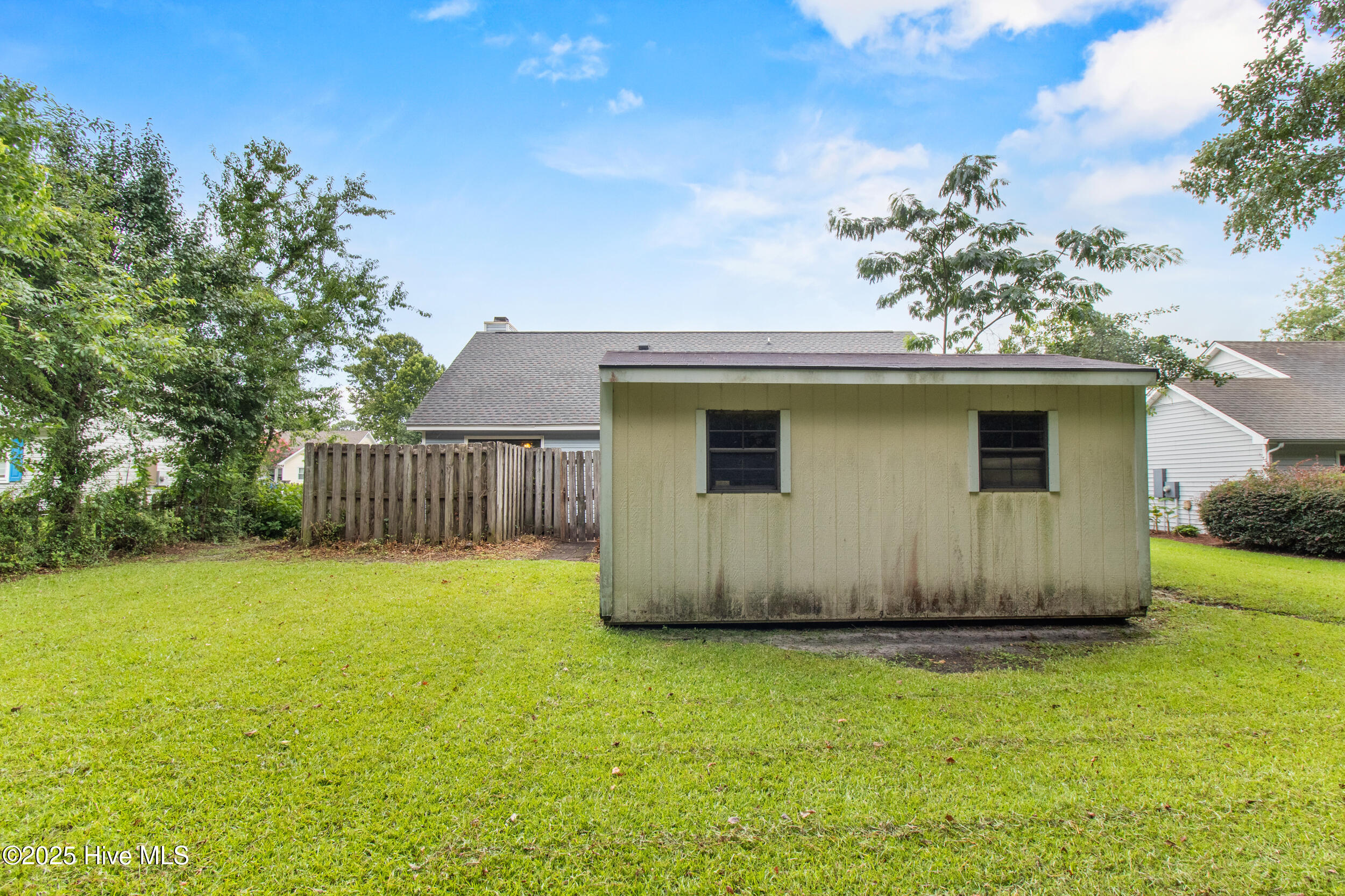 6607 Red Bay Court
